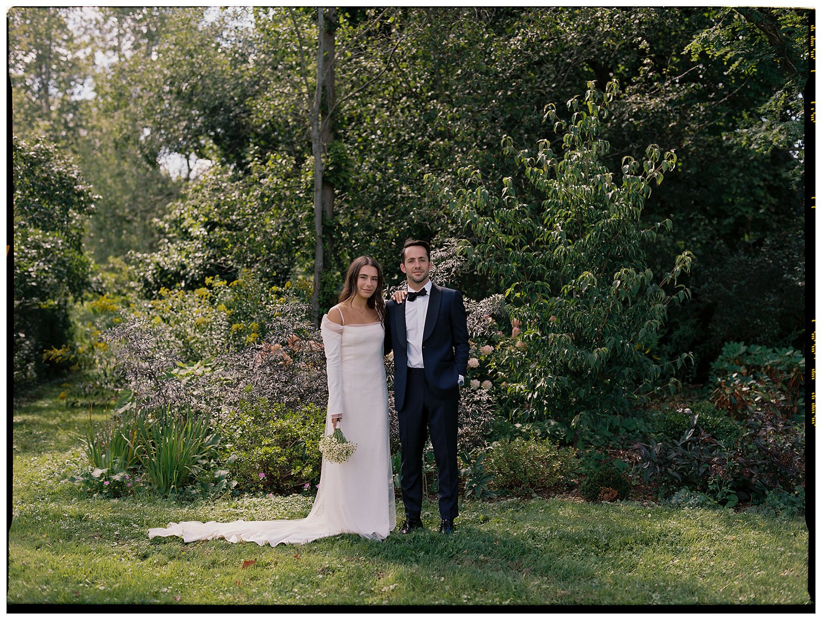 Best-Berkshires-Wedding-Photographer-Inn-Kenmore-Hall-35mm-Film-Austin-46.jpg