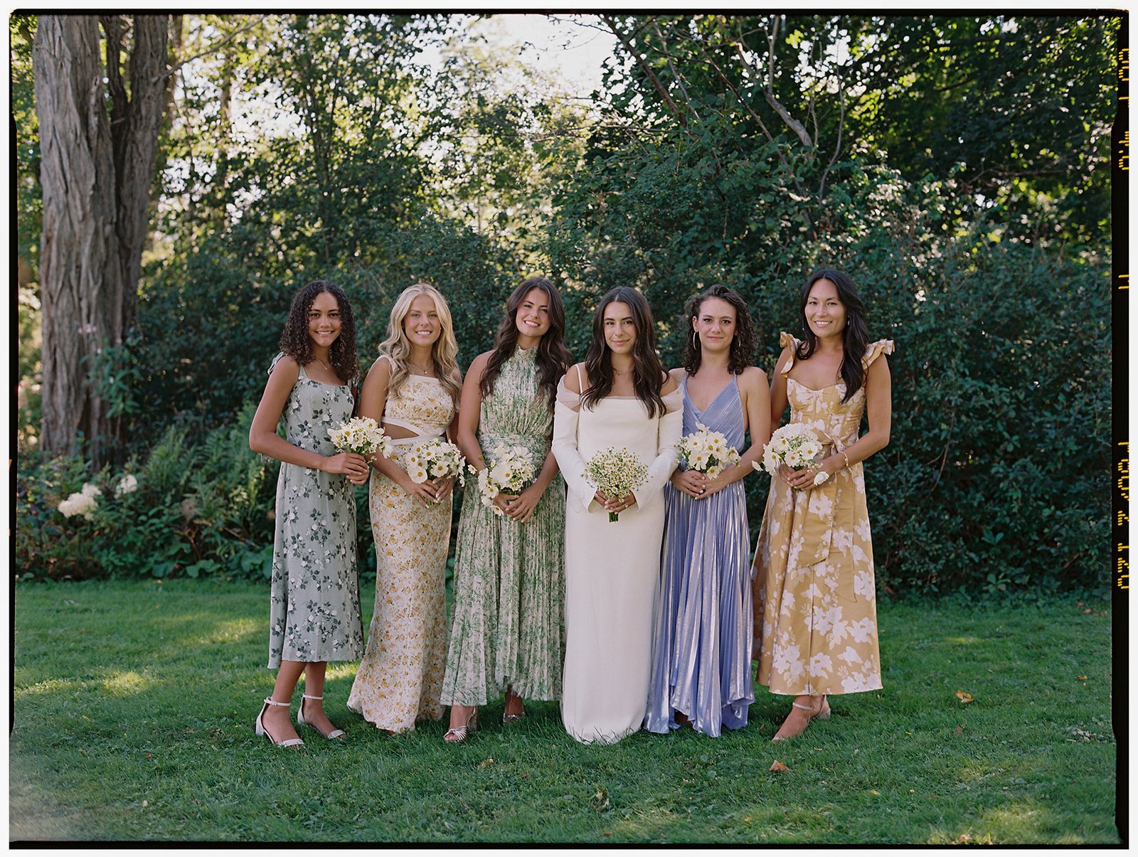 Best-Berkshires-Wedding-Photographer-Inn-Kenmore-Hall-35mm-Film-Austin-62.jpg