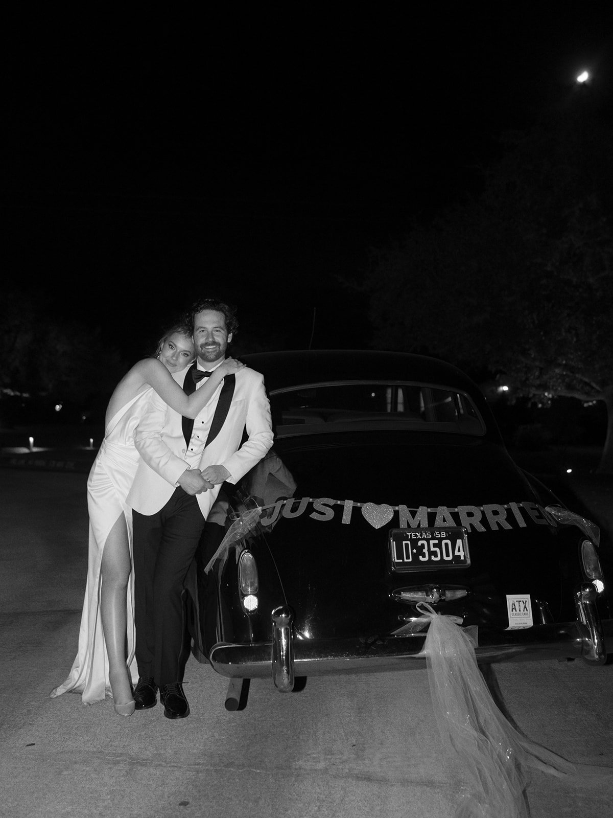 Best-Film-35mm-Austin-Wedding-Photographer-The-Arlo-Super8-261.jpg