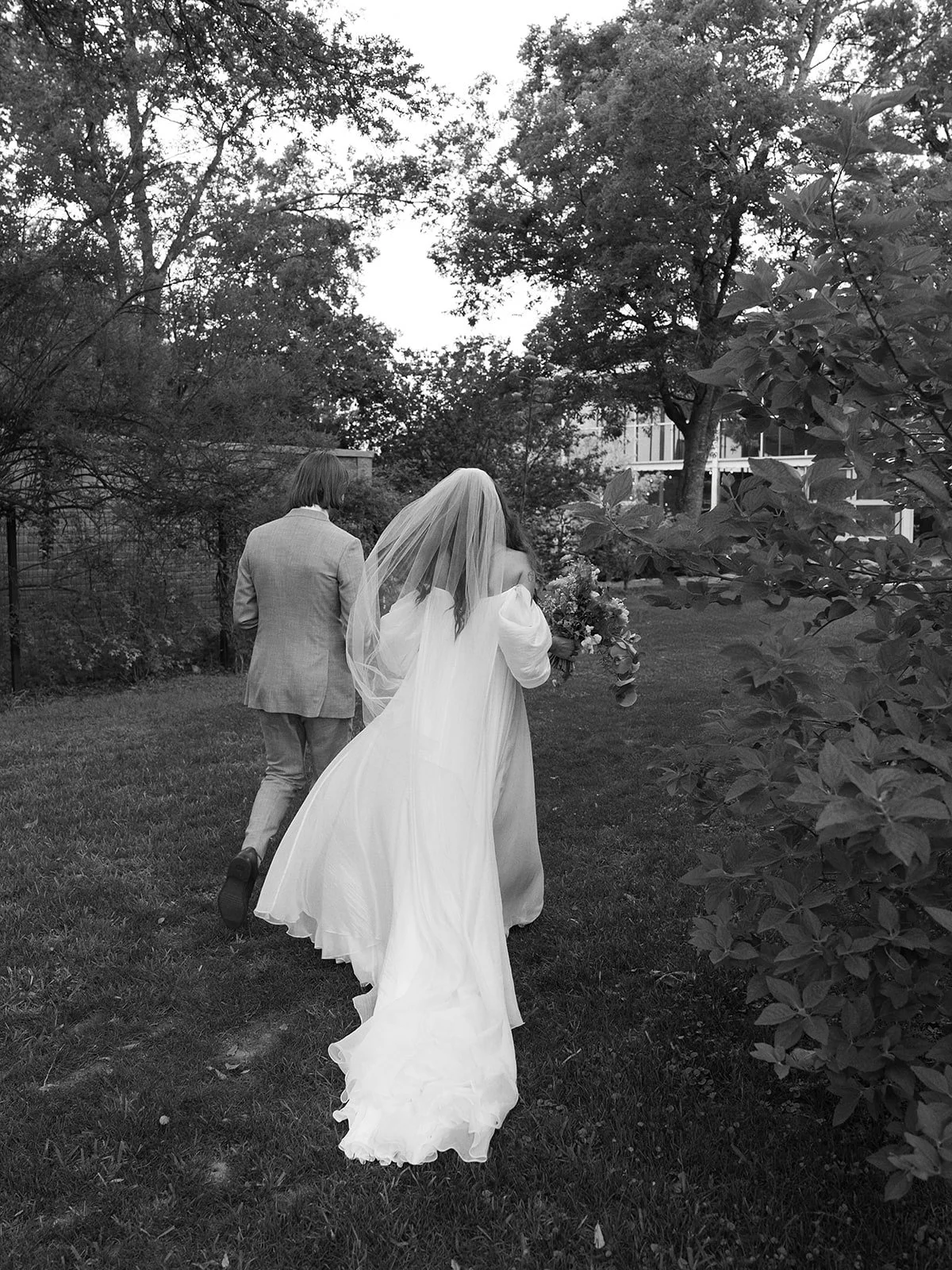 On the move with Madeline &amp; Jacob at @barrmansion