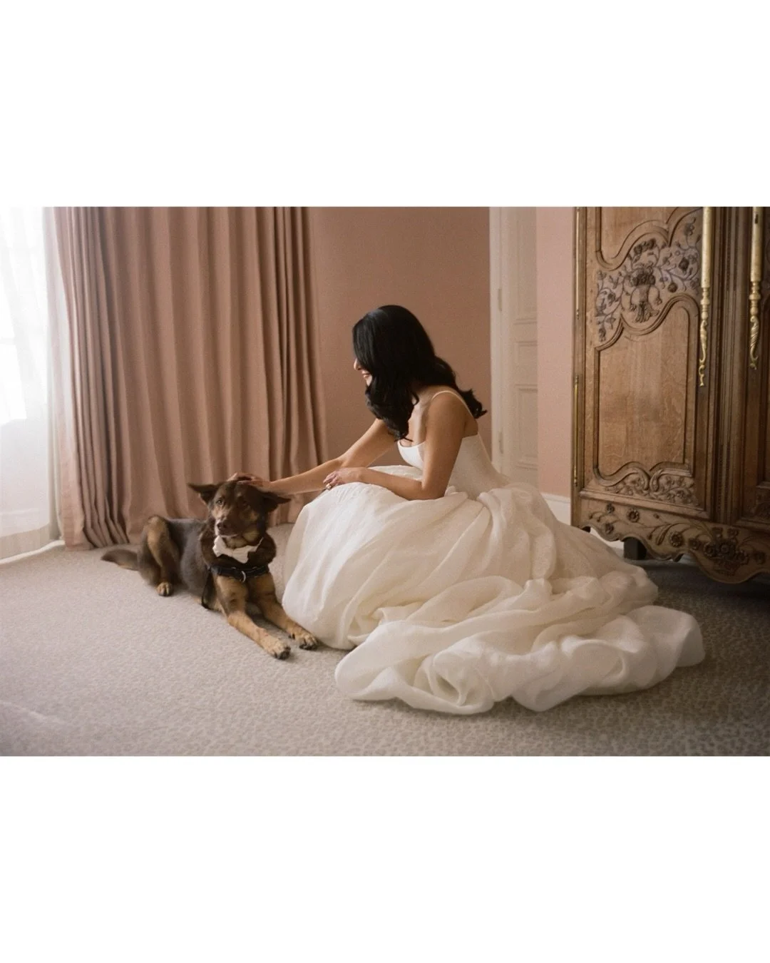 Neha &amp; Ben had an intimate ceremony in September, and threw an incredible party last month at @commodoreperryauberge to celebrate with their family and friends. The festivities kicked off with oysters, live music, magicians, and typewriter poets 