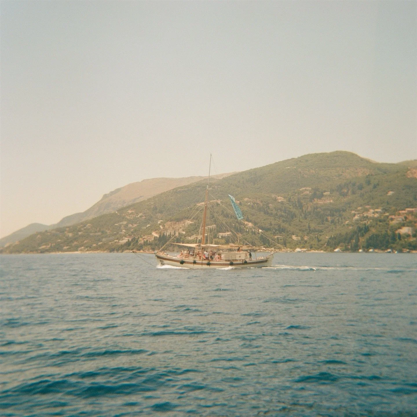 2025 was one for the books! Here&rsquo;s to more adventures, inspiration, rad couples, and work/life balance in 2026 ✨