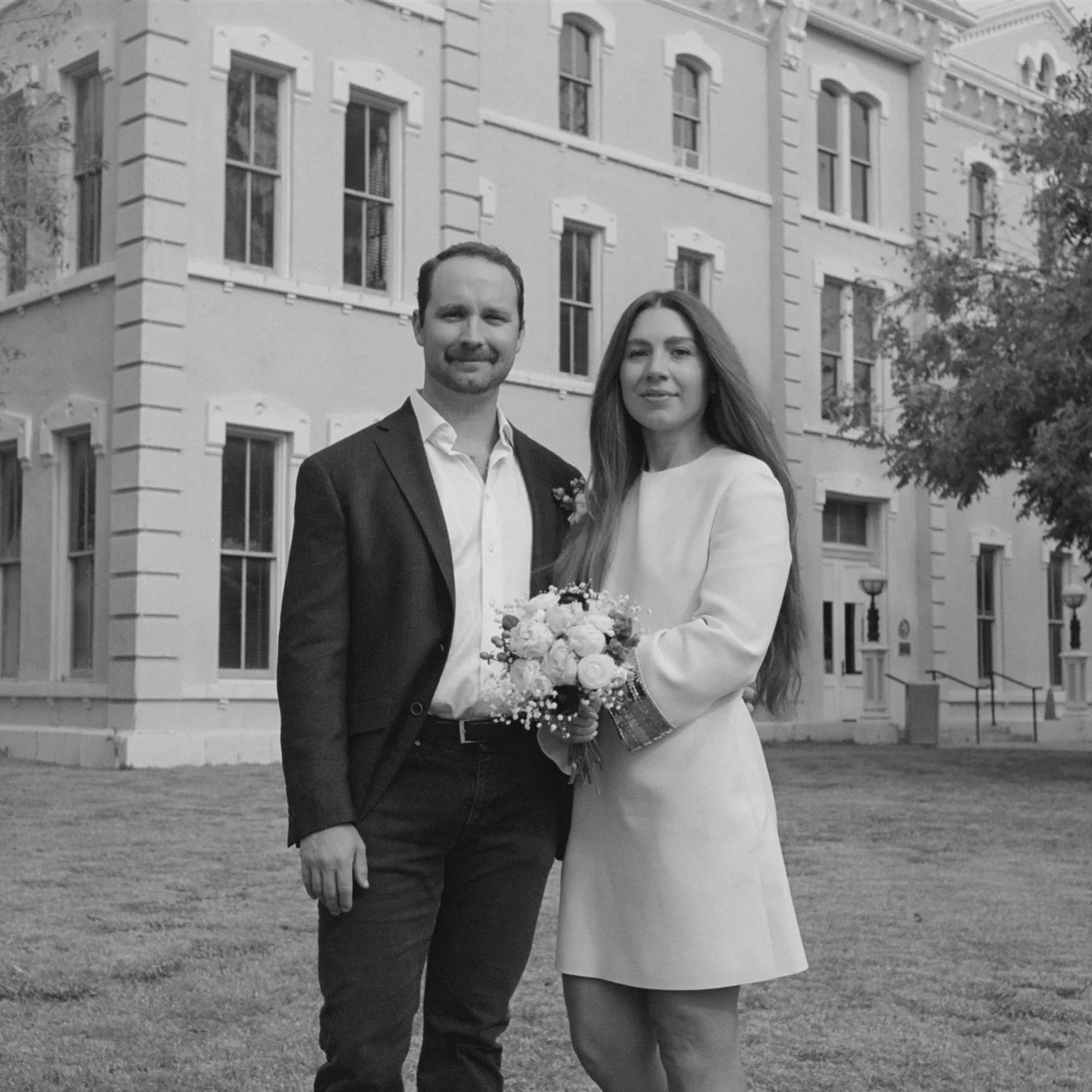 Marfa on my mind 🌞 A few more from a fun courthouse elopement in the west tx desert back in December