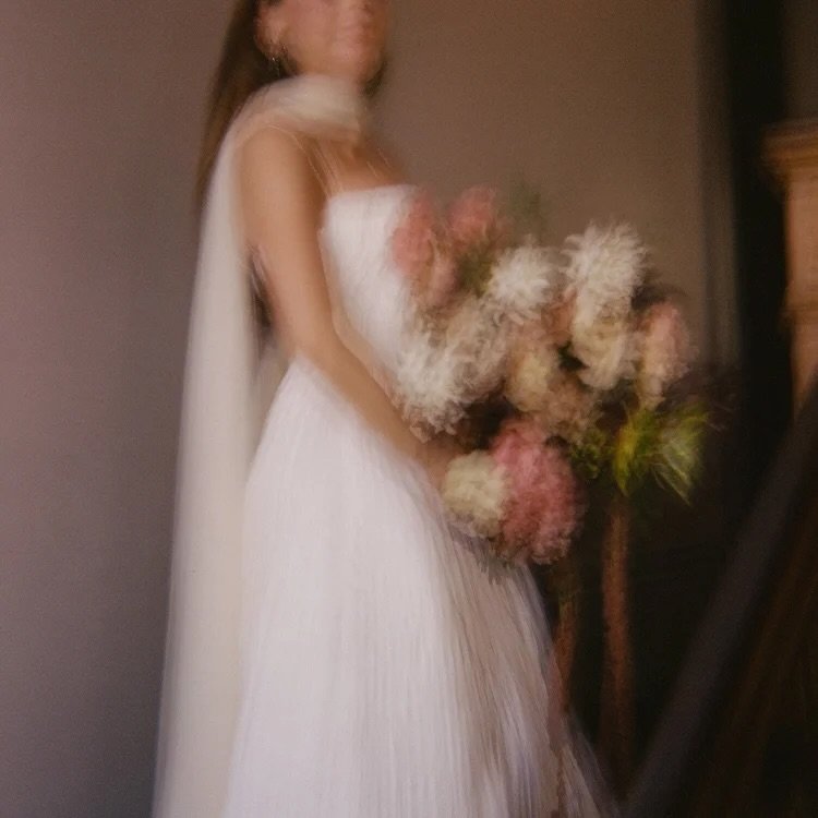 Happy Valentine&rsquo;s Day, lovebirds 🦢💓