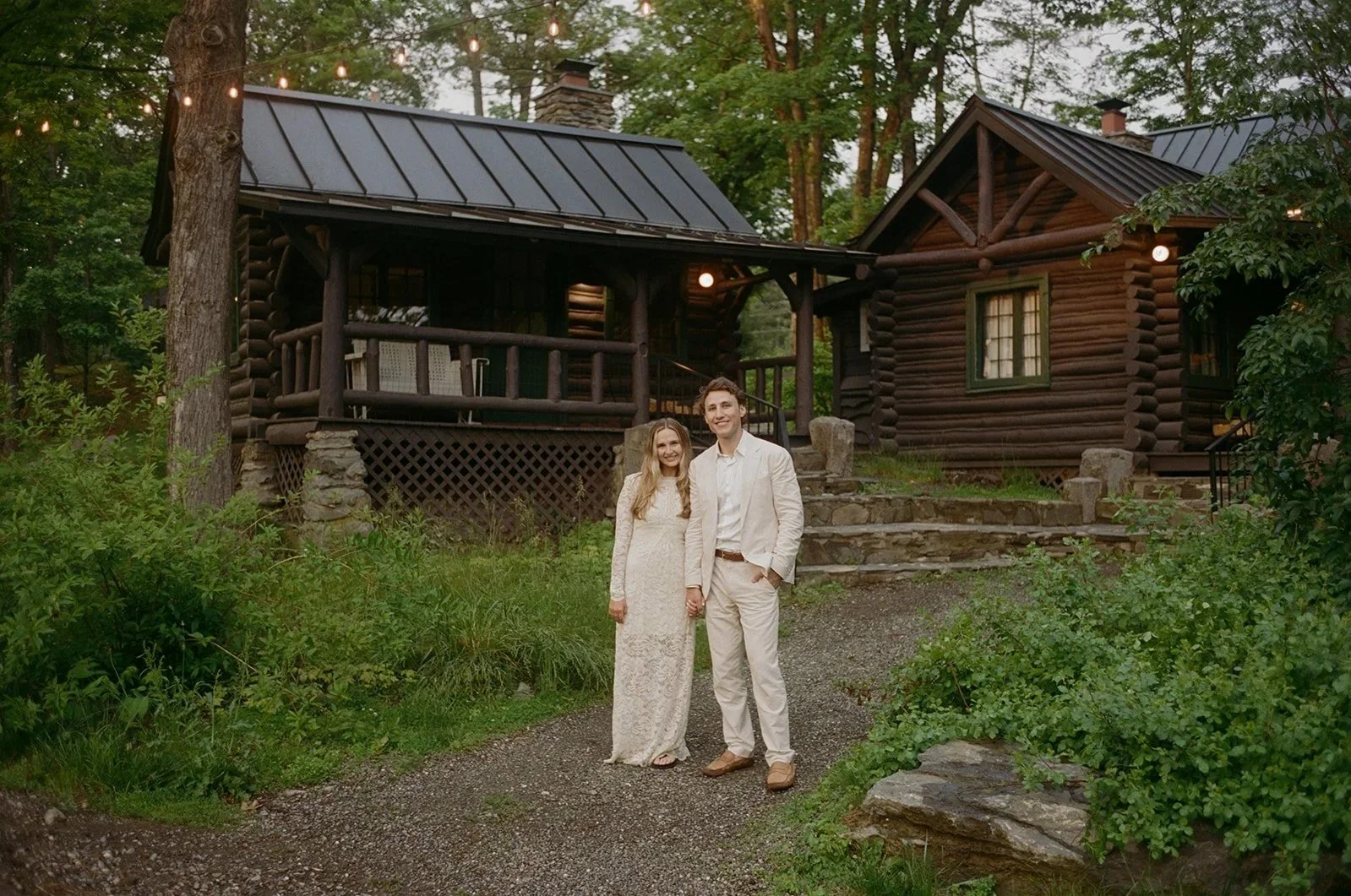 Upstate-New+York-Catskills-Wedding-Photographer-M%26D+Farm-35mm-film-44.jpg