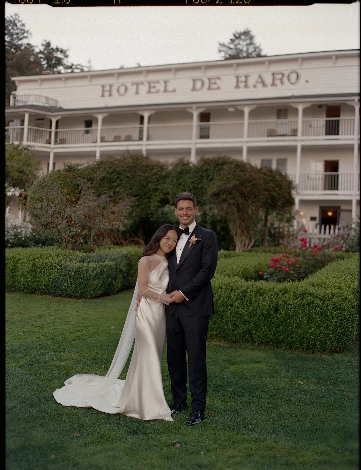 Roche-Harbor-Resort-Wedding-Photographer-Film-Documentary-San-Juan-Islands-Washington-9.jpg