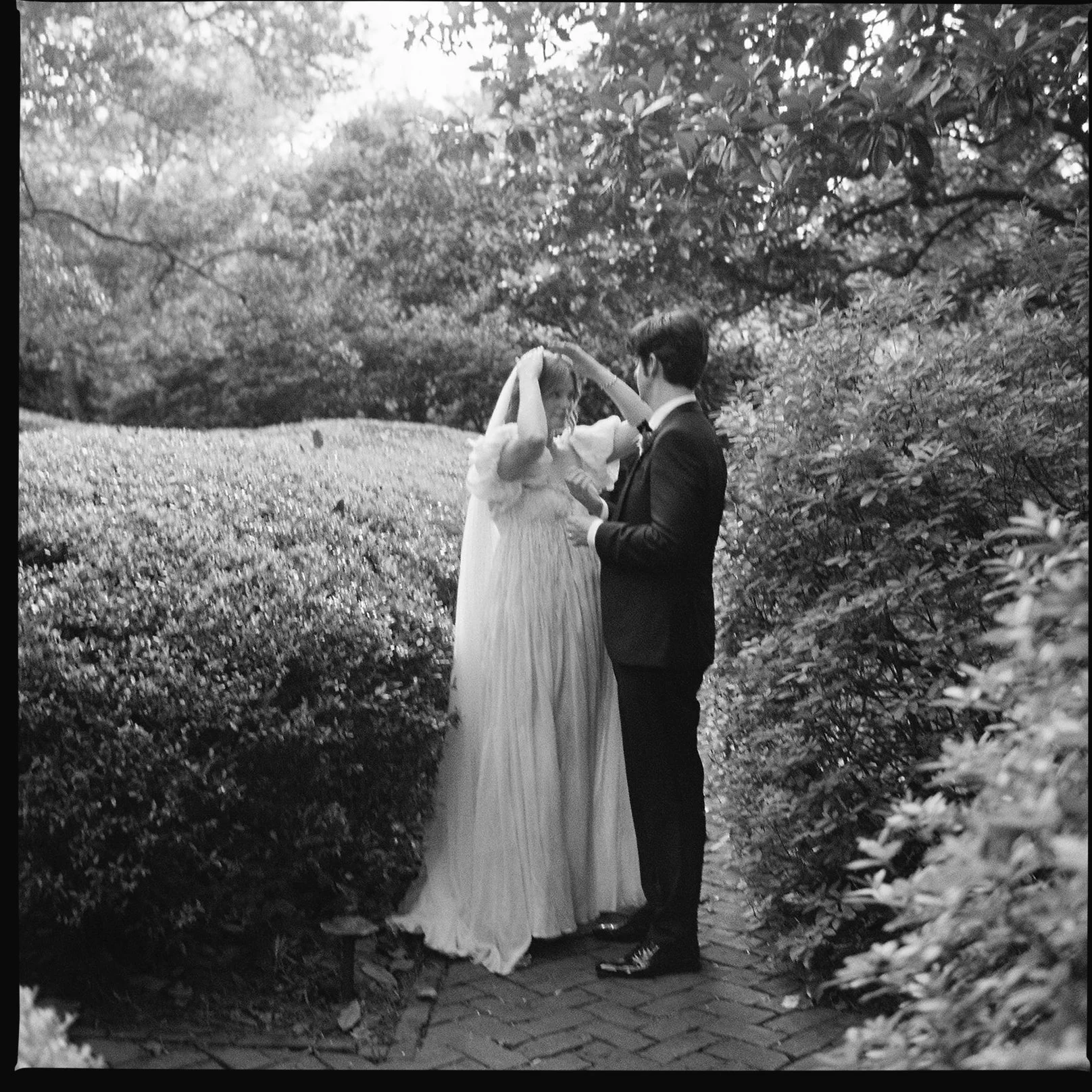 best-austin-film-documentary-35mm-wedding-photographer-savannah-ships-of-the-sea-museum168.jpg