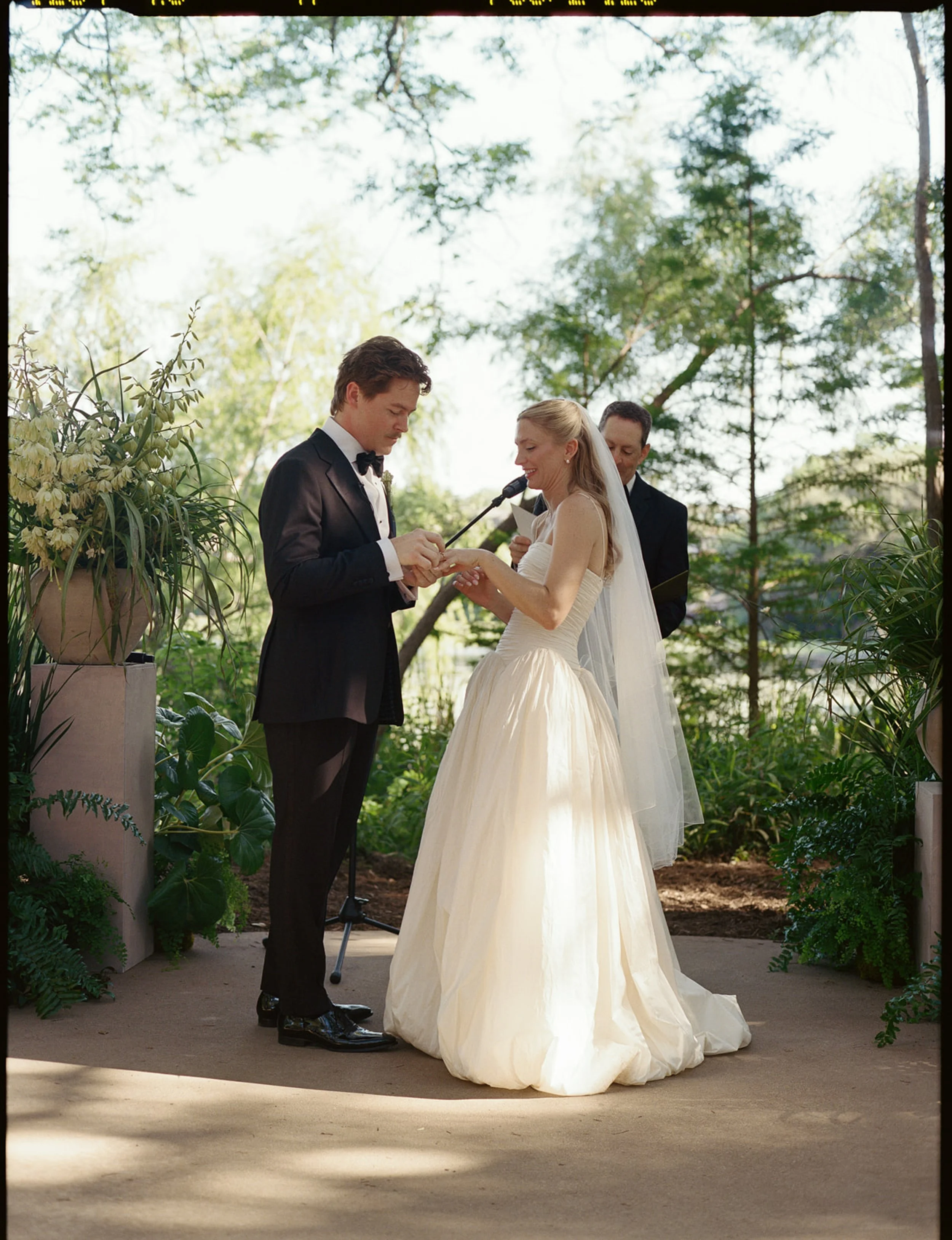 Best-Film-Wedding-Photographer-Documentary-Austin--10.jpg