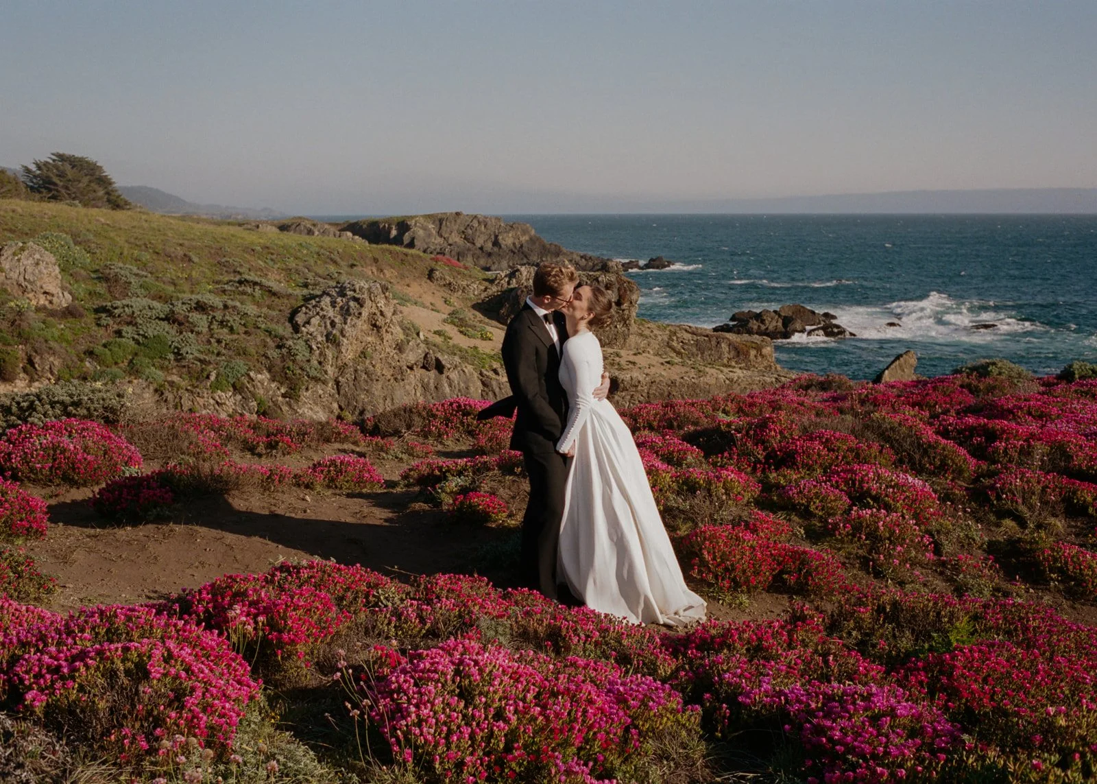 intimate-wedding-sea-ranch-california-film-photographer-53.jpg