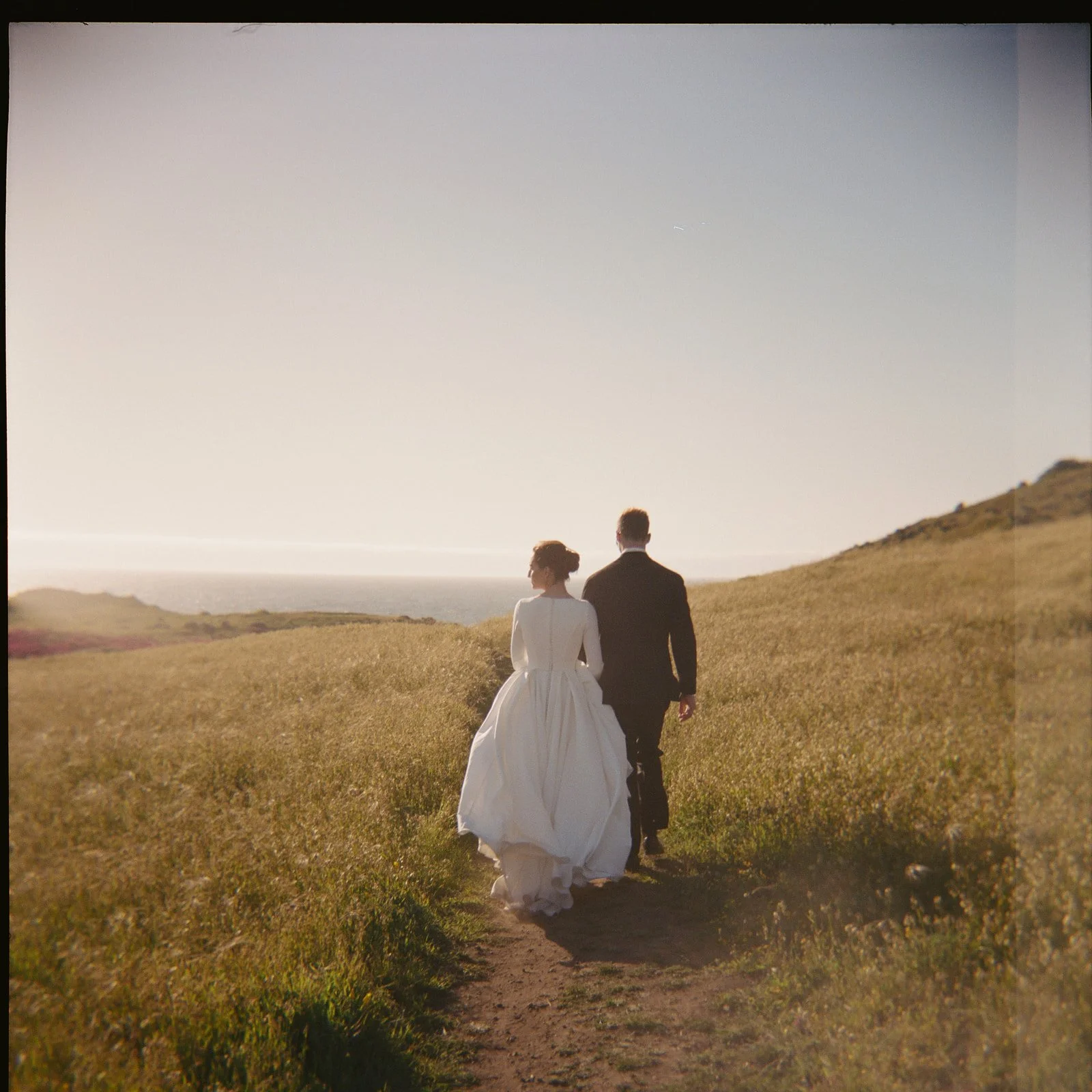 intimate-wedding-sea-ranch-california-film-photographer-24.jpg
