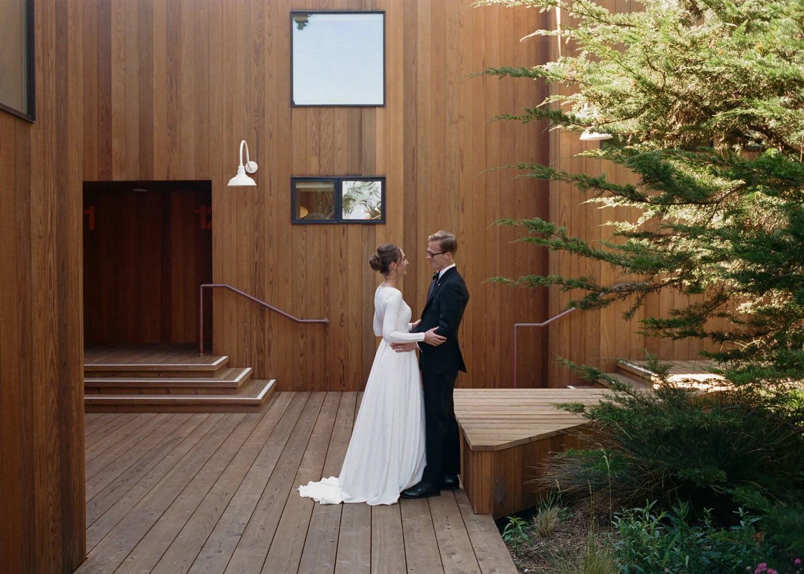intimate-wedding-sea-ranch-california-film-photographer-31.jpg