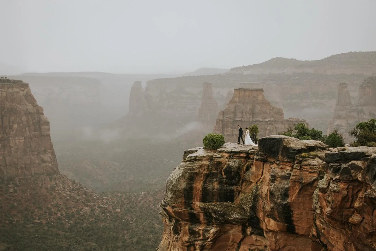 I wrapped up this year&rsquo;s wedding season with the sweetest couple and their families. It poured all day long but T&amp;M fully embraced it and we had the best time. Fog drifting through the canyons, every divot and crack in the rocks filled with