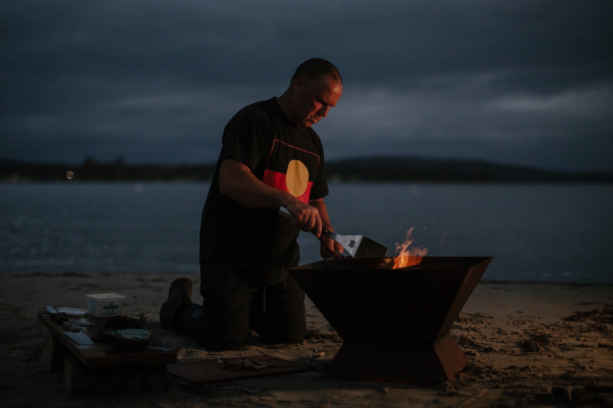 09_BrandTasmania_Abalone_Bryan-Denny_144_Brand Tasmania Moon Cheese Studio Photography Videography.jpg