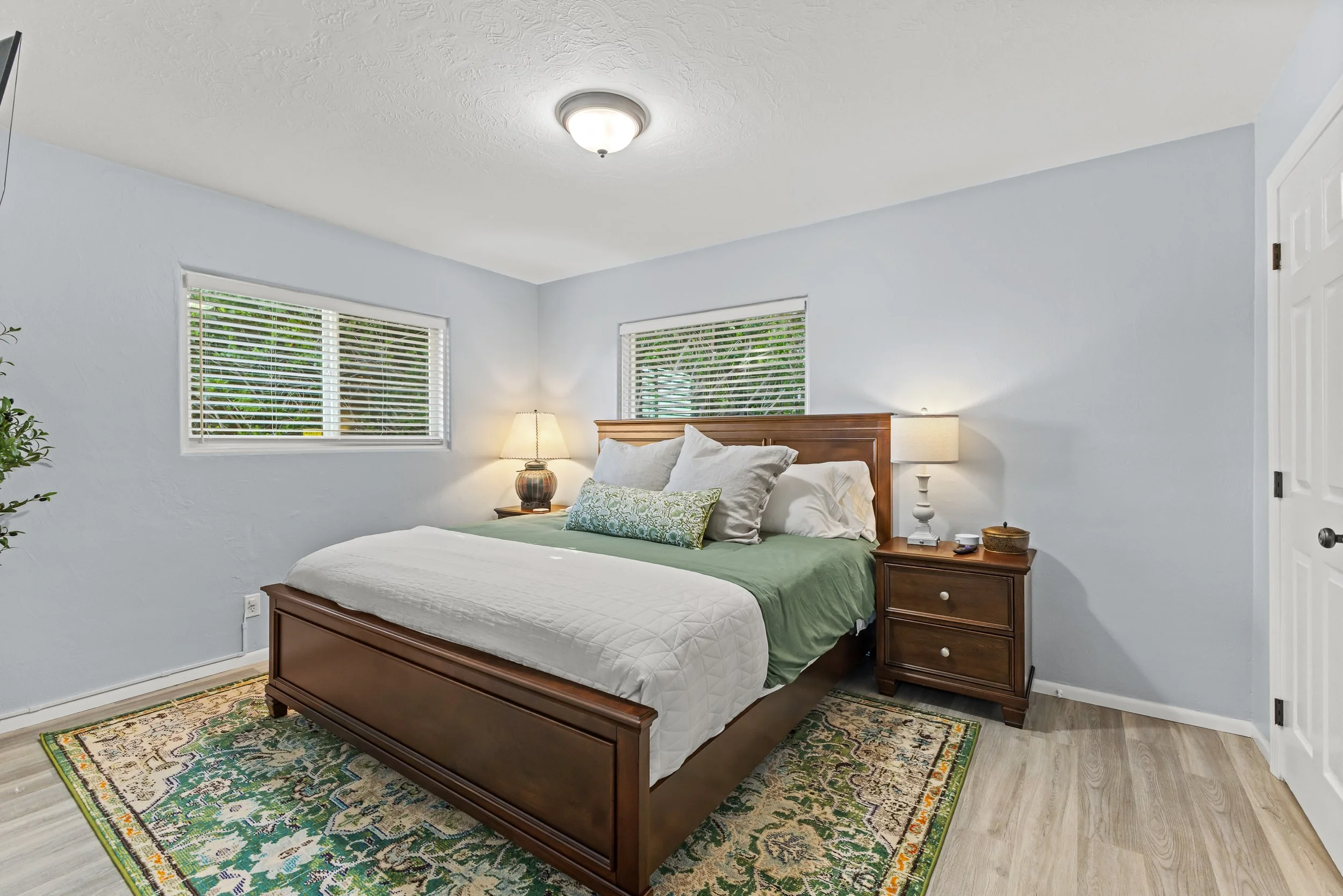 29205 Kerber Dr (8).jpg
