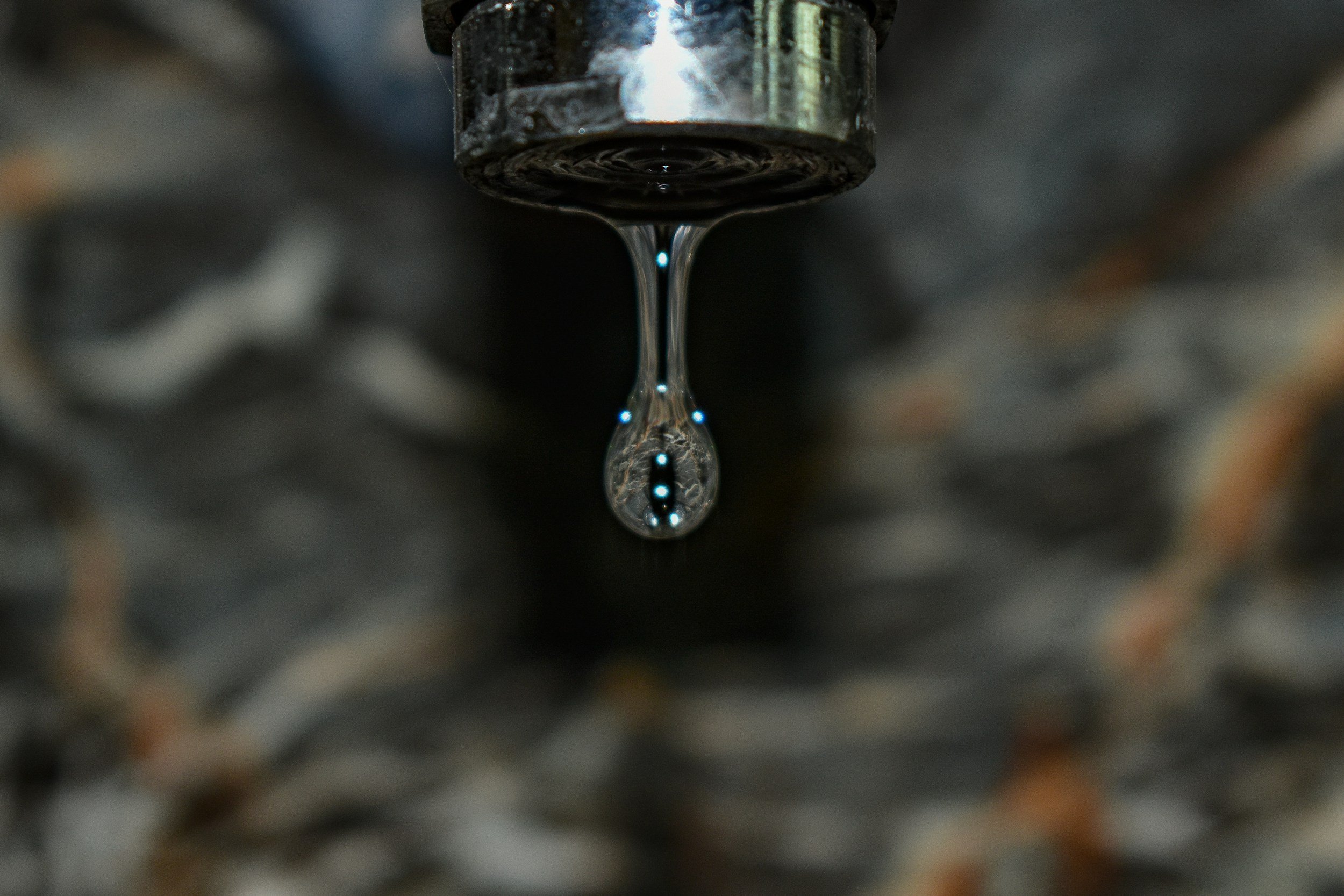 When to Call a Plumber for Low Water Pressure