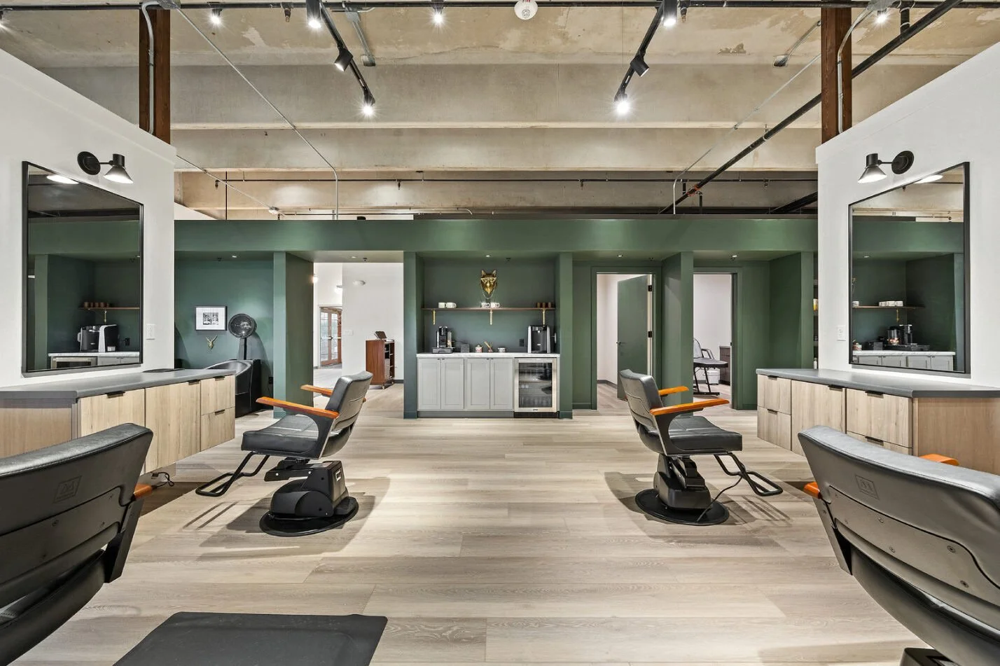 Stylist career chair rental coralville iowa