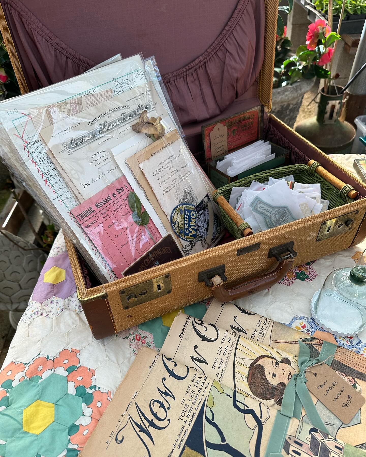 Only thing missing is you! ❤️🇫🇷❤️ Come see me at the @creatorsandcuratorsmarket April In Paris market!! Today from 10-3. I&rsquo;ve brought tons of vintage French papers and ephemera from my personal collection. I&rsquo;m ready to answer all of you