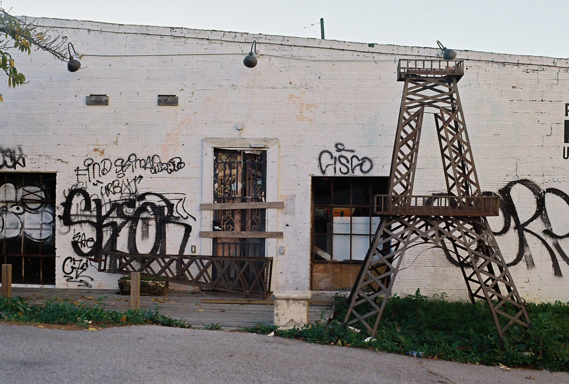 0002786_0002786-R1-037-17.jpg
