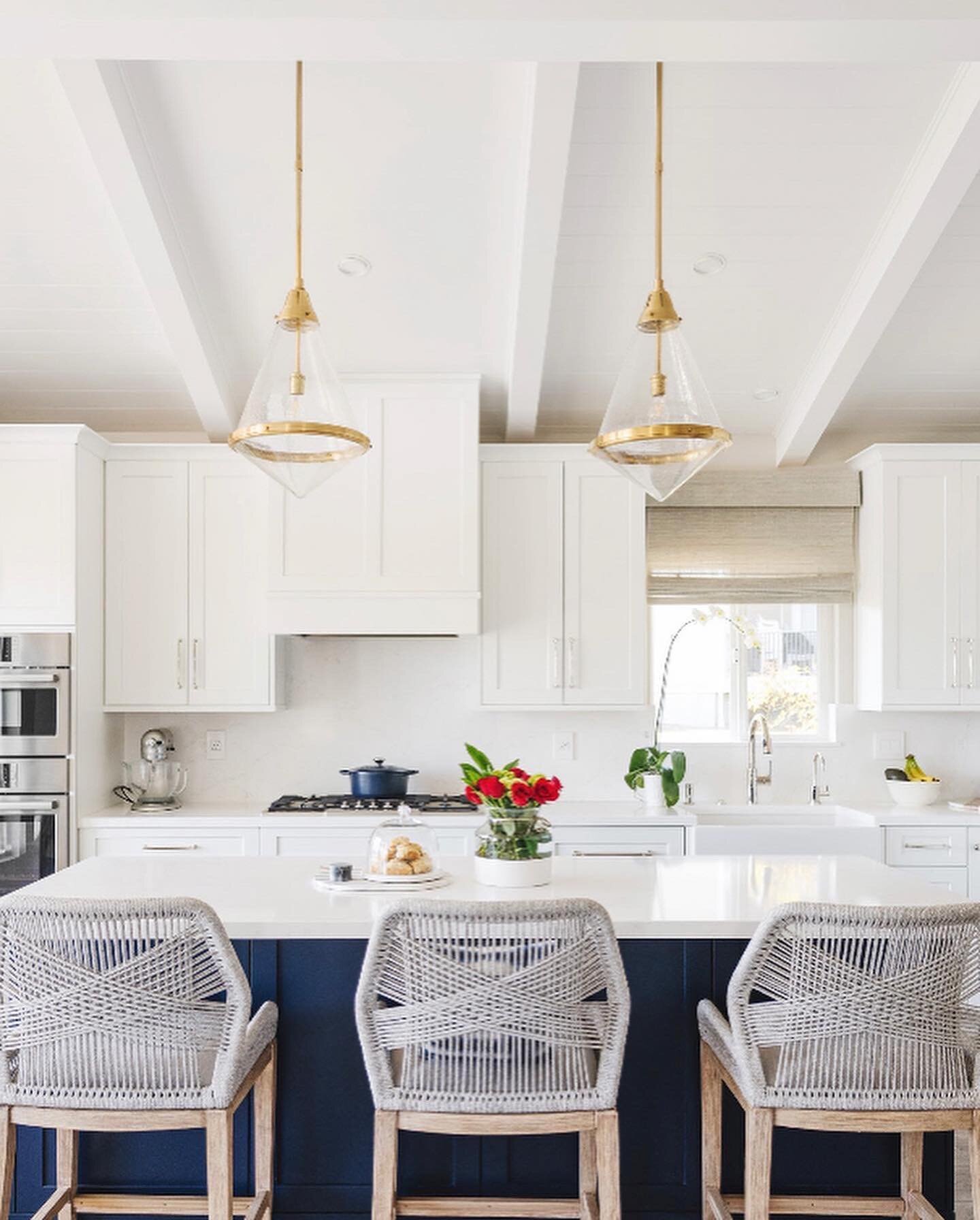 Hidden storage reigns supreme in this beautiful kitchen designed by @impact.interior.designs 🍯 Our team provided the cabinetry to suit all the needs of their clients! Functional storage without sacrificing the aesthetic is our goal 💡 #honeycabinetr