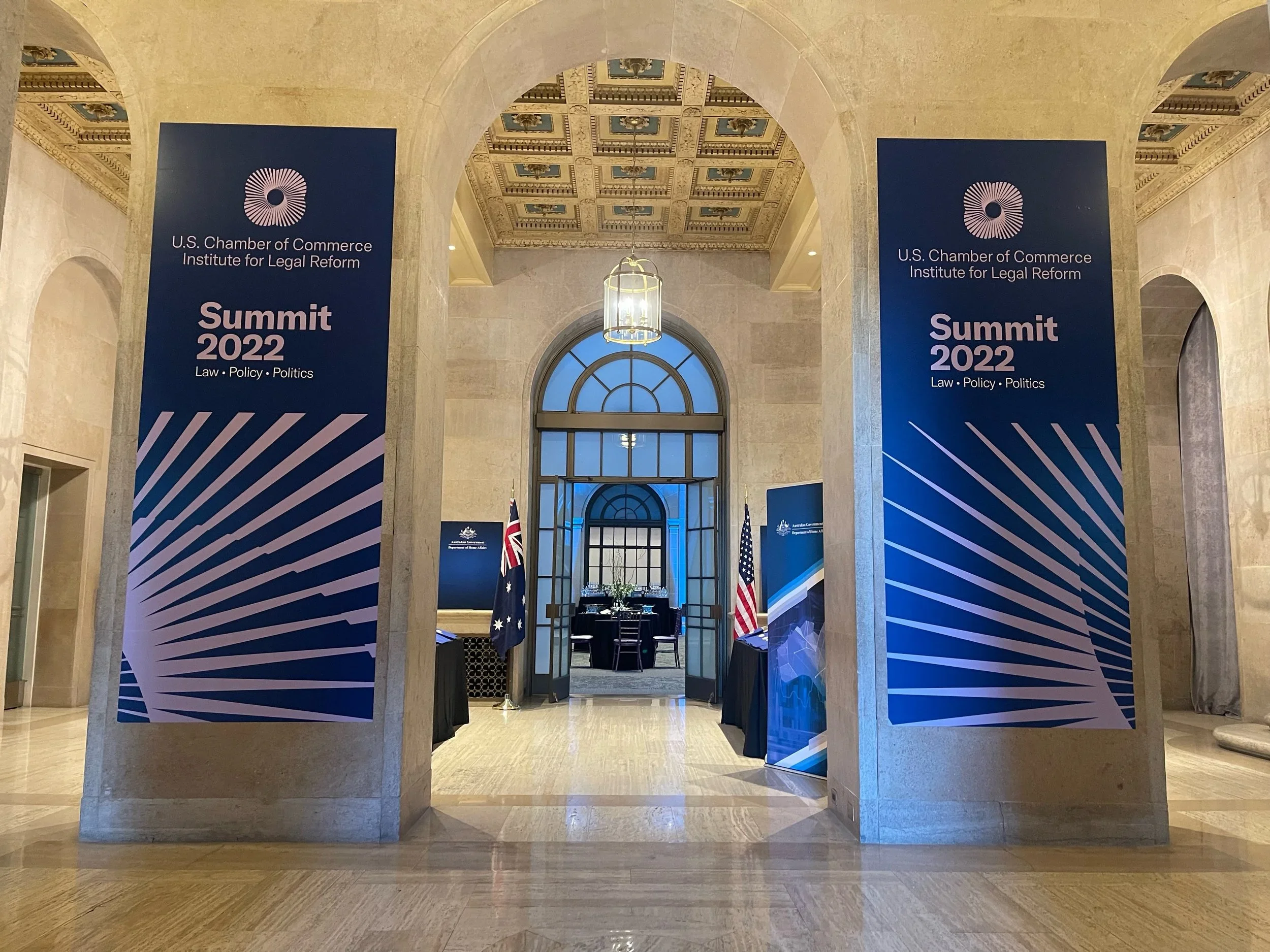 Custom Event Display Graphics Printing Services That Capture Attention and Drive Engagement