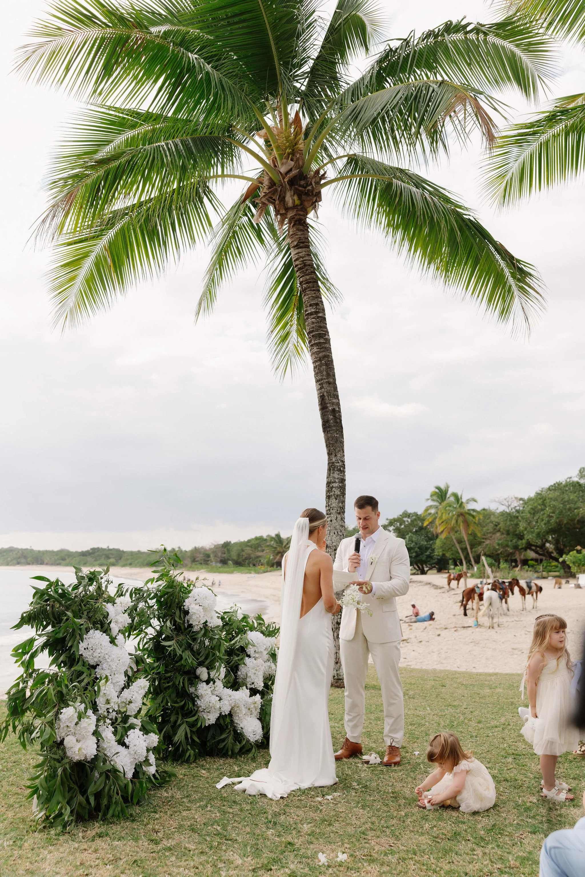 AEW_LucyandMax_WeddingPreview-47.jpg