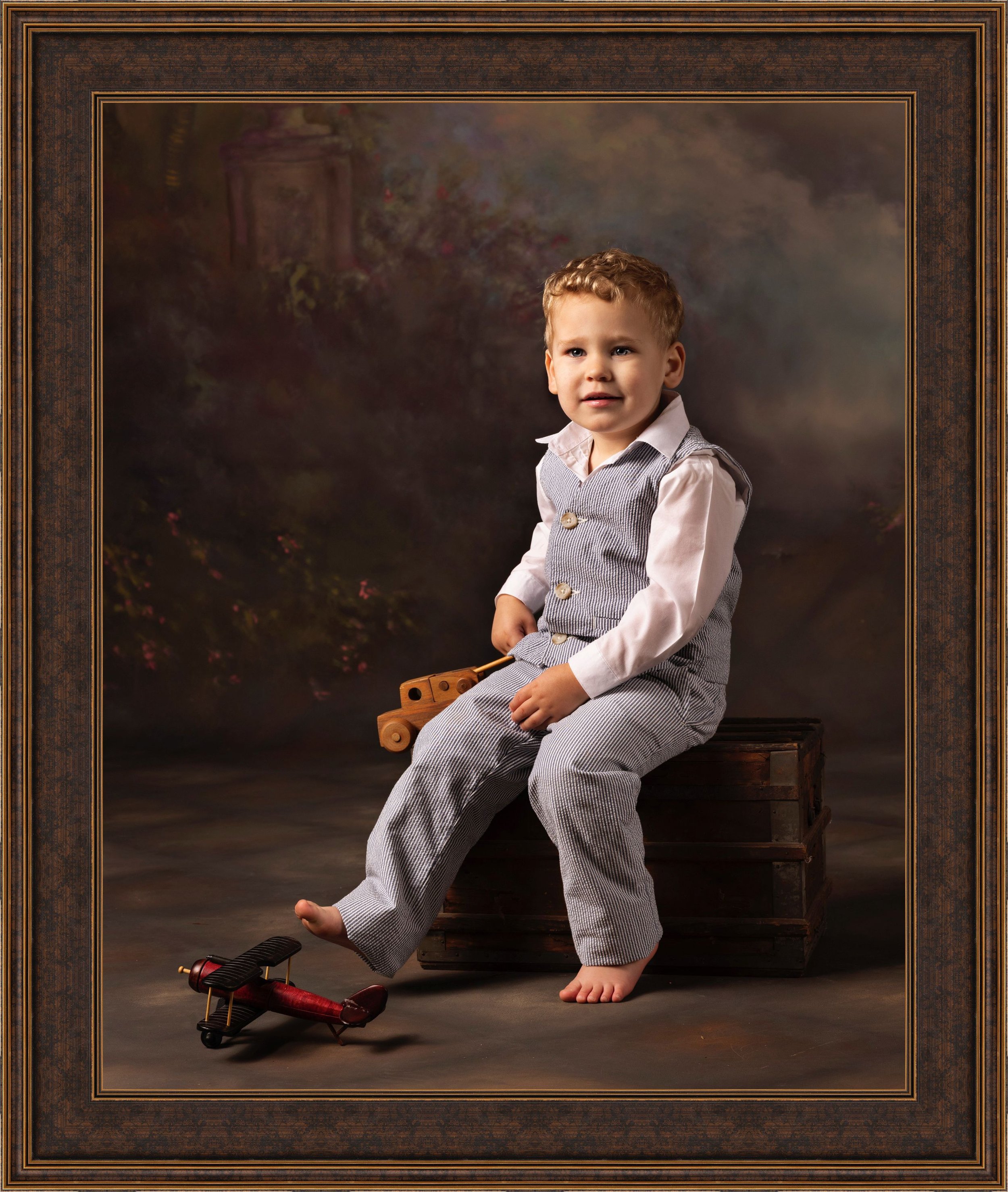 toddler boy with plane Wheeling WV..jpg