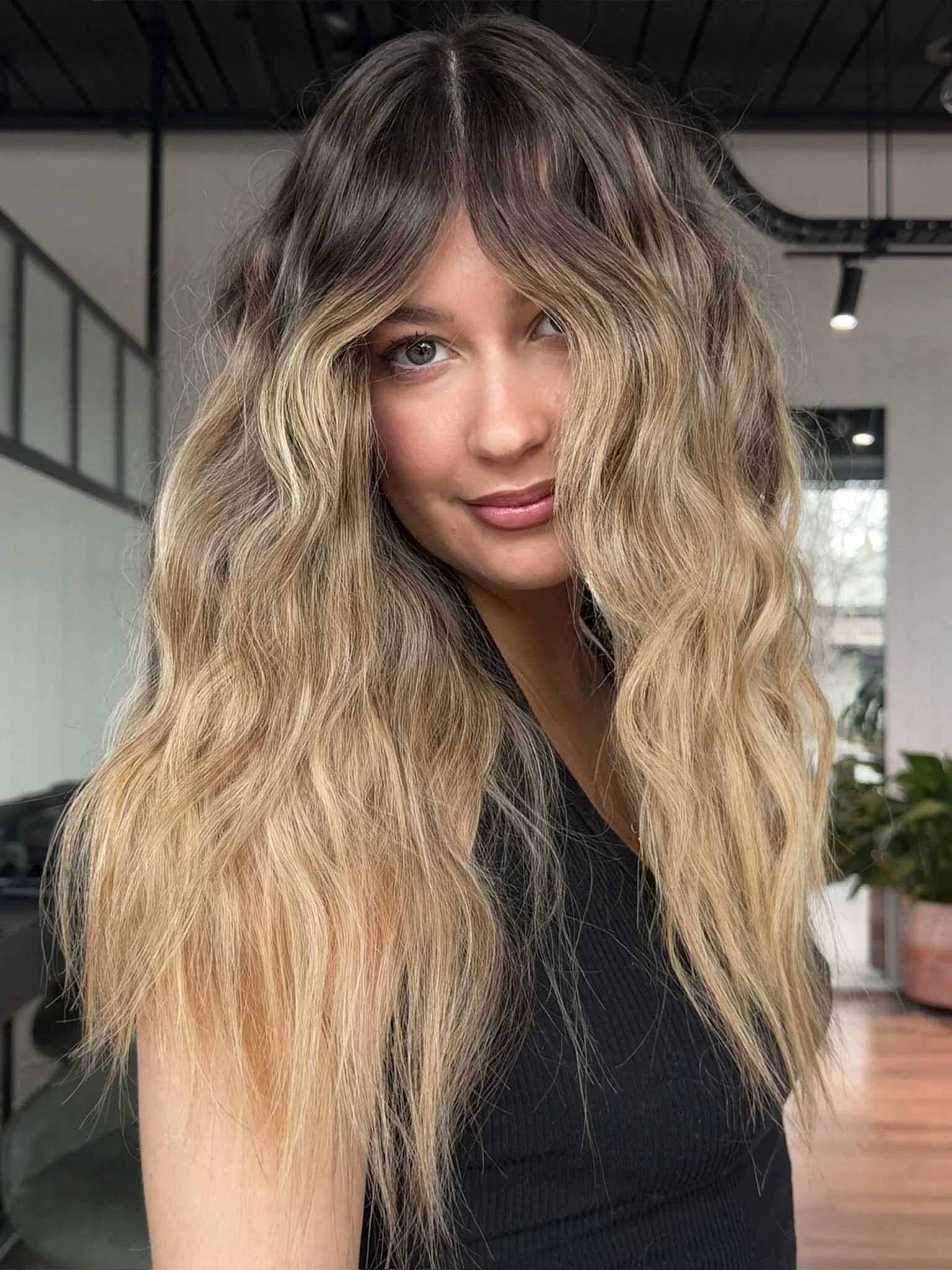 A NEW ONE FOR THE STYLING ROTATION 🤎

We spent some time with @amysmithhairstylistau learning some new styling tricks (and we love this S wave/curl, she&rsquo;s officially coming home with us)

What would you rather as your finished style? 👇

Locat