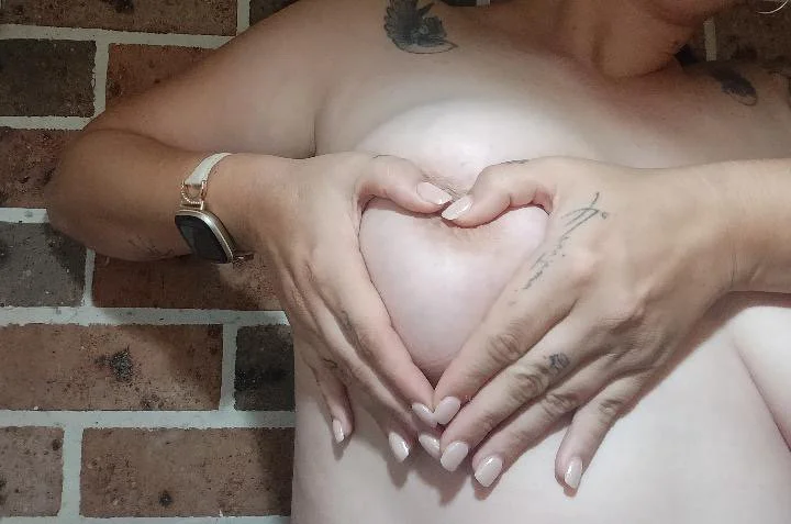 “Jade” - A Body of Motherhood - A Story of Power
