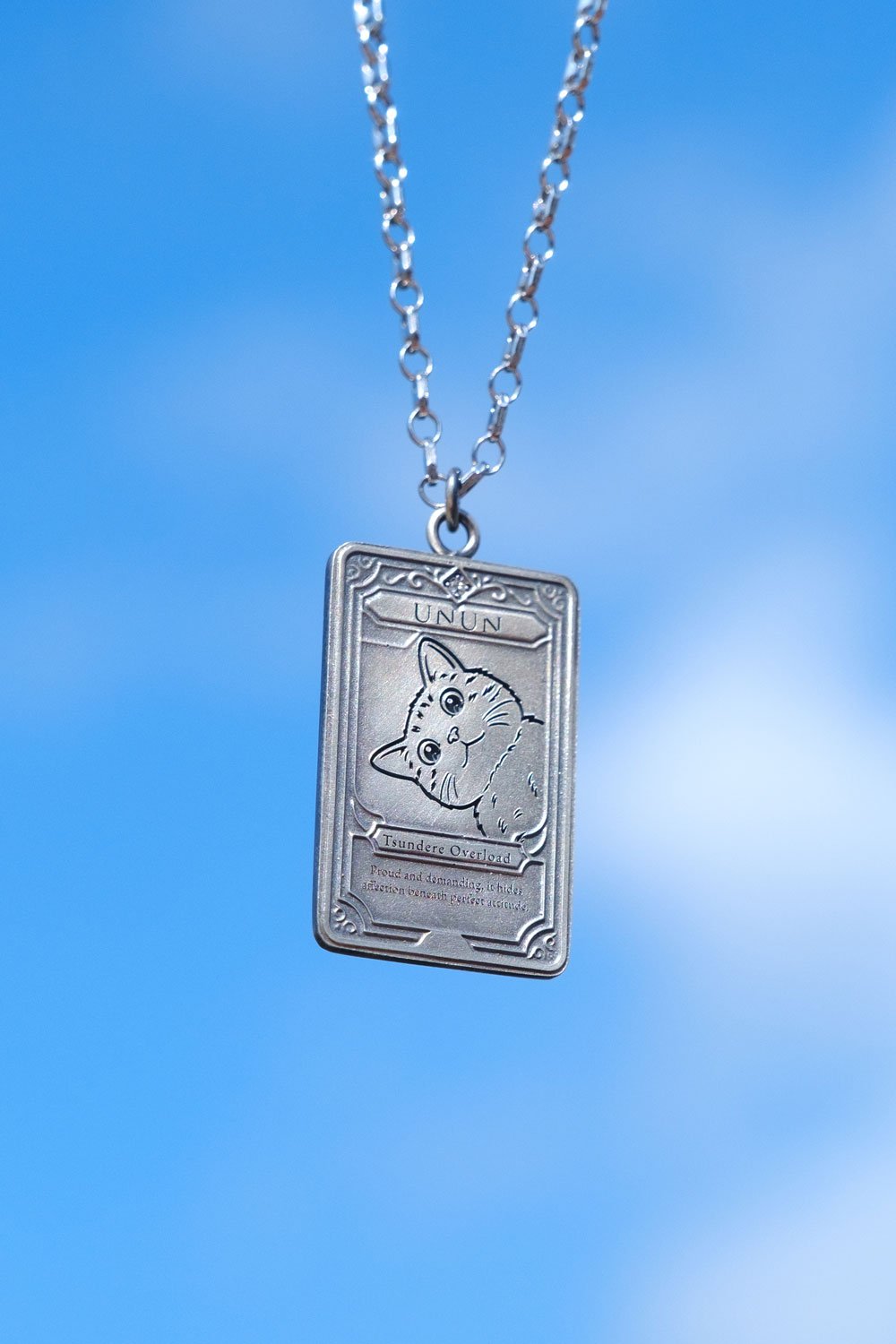 Custom 925 sterling silver pet card pendant with engraved cat portrait on a silver chain