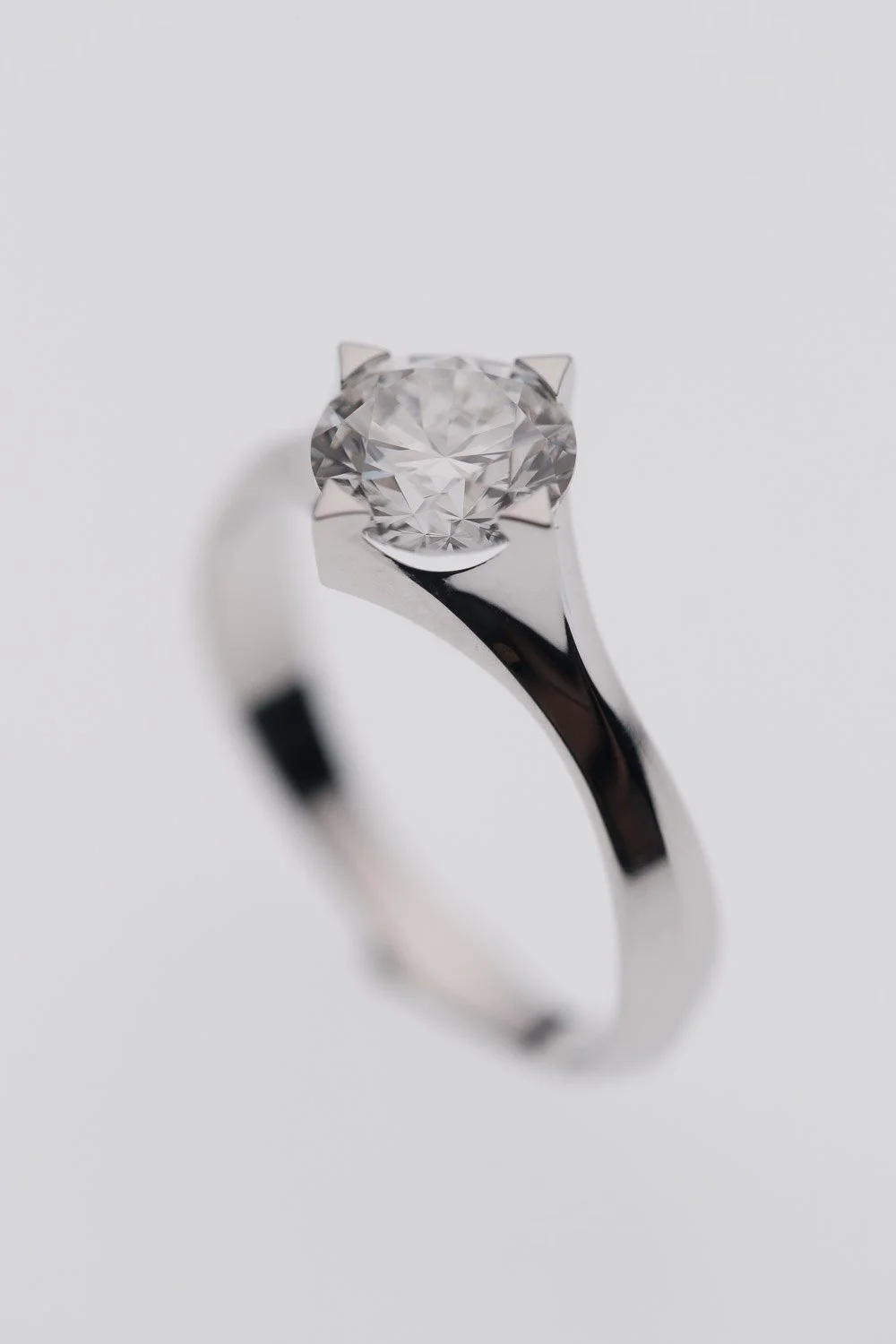 Love Nova Diamond Ring