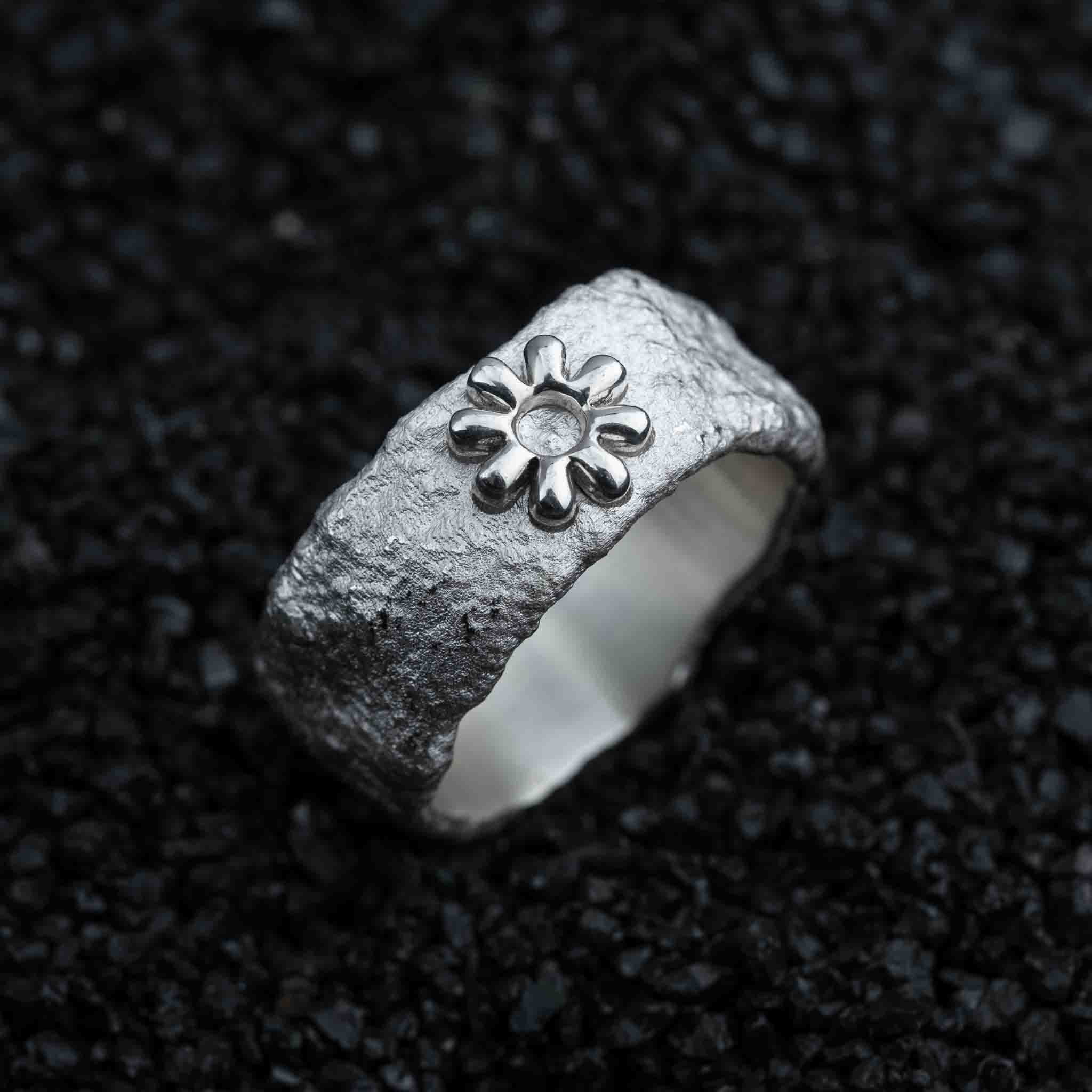 2073 City Decay Ember Ring