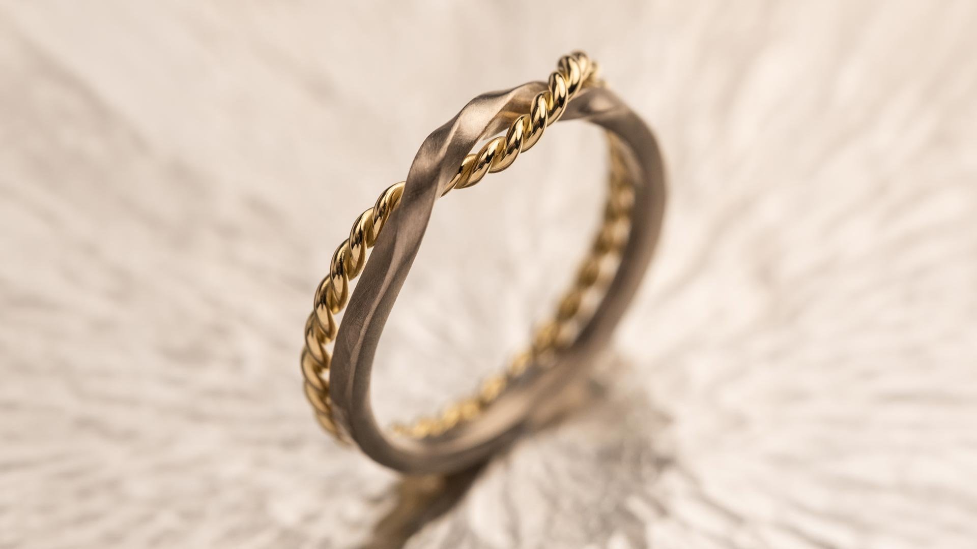 18k-twin-souls-promise-banner.jpg