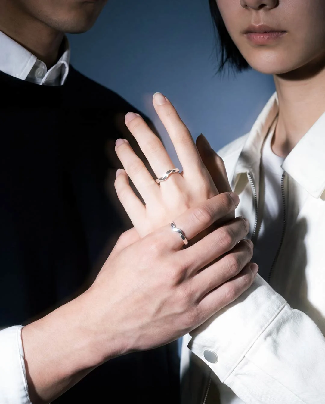 twin-souls-fate-ring-couple.jpg