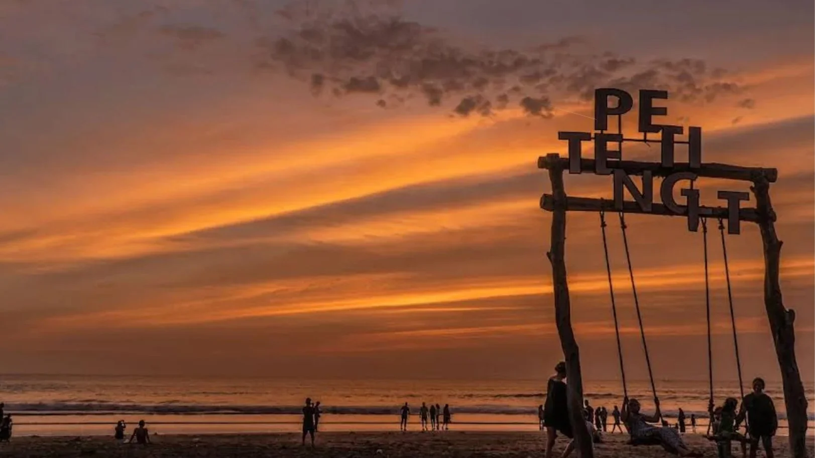 petitenget beach in seminyak