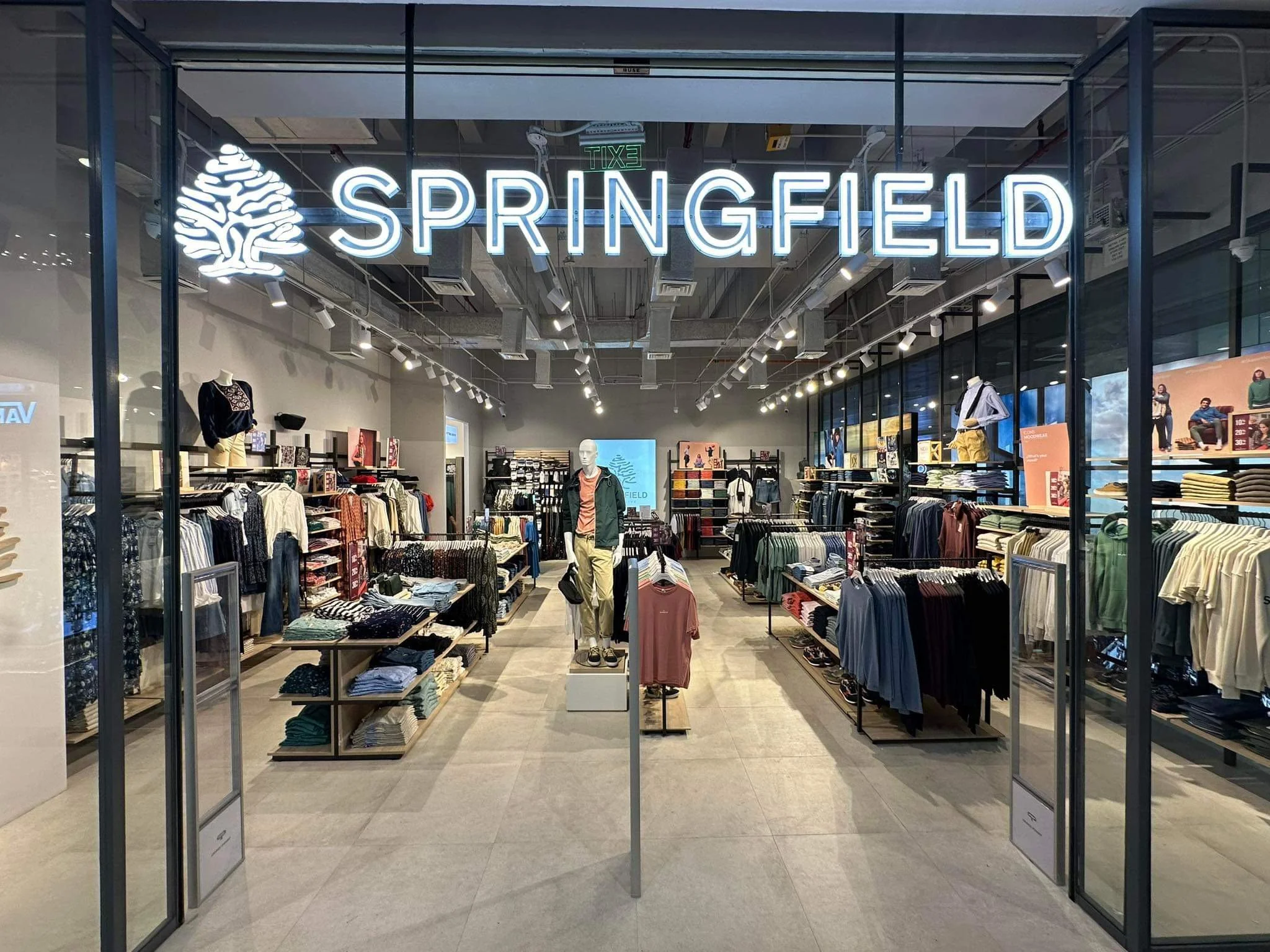 STEP INTO THE VIBRANT EMBRACE OF SPRINGFIELD'S SPRING-SUMMER 2024 ...