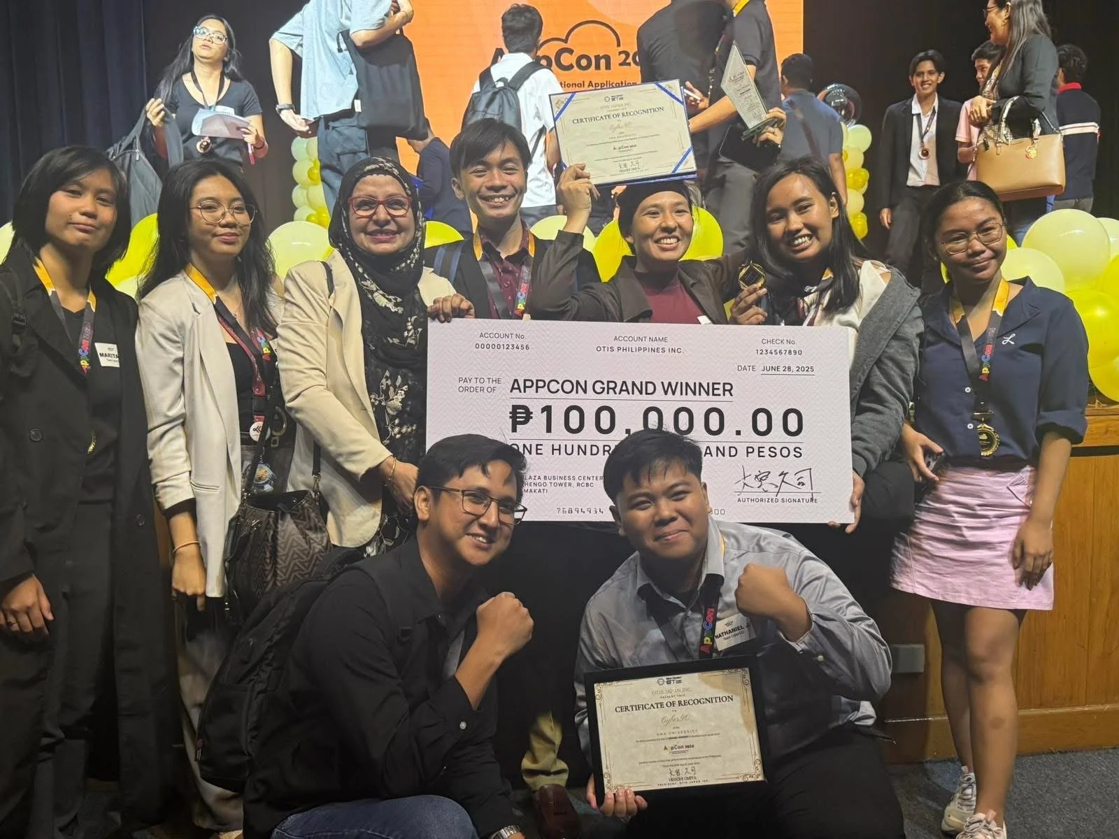 Grand Winner of AppCon 2024 CompetitionTransiTech: Smart Transportation Management System Project Wins Top Prize