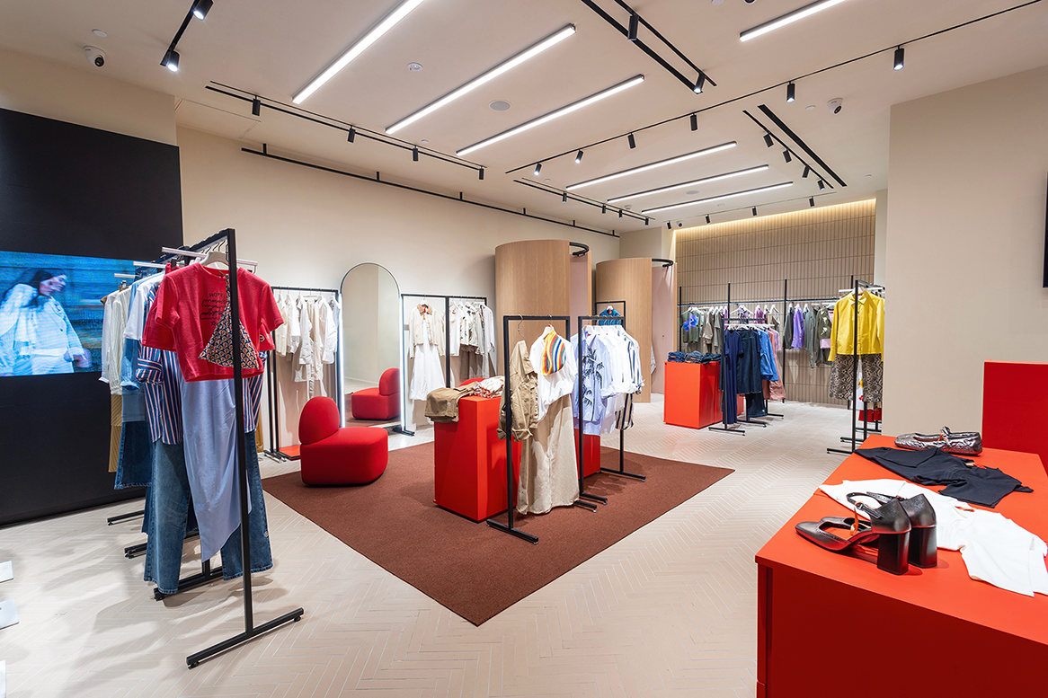 MAX&Co. opens its new flagship store at Central Square Mall in Taguig ...