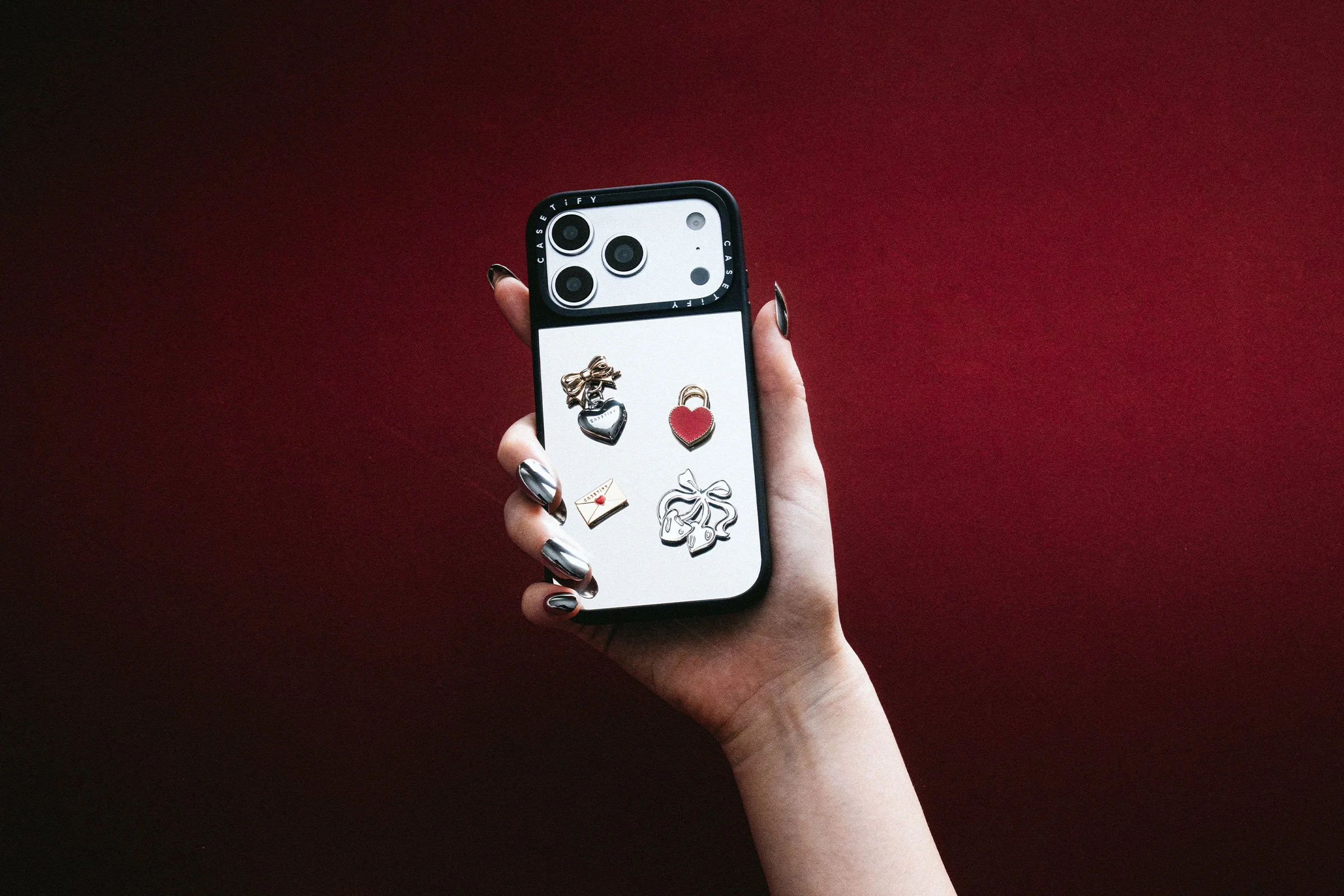 CASETiFY New Metallic and Crystal Collection (3).jpg