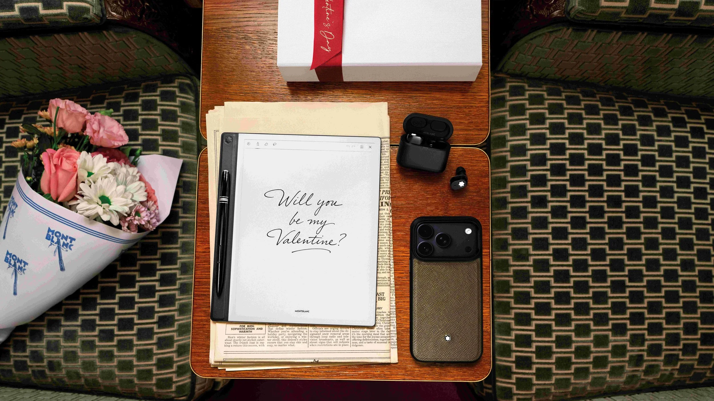 Montblanc Valentine_s Day 2026 - Lifestyle (5).jpg
