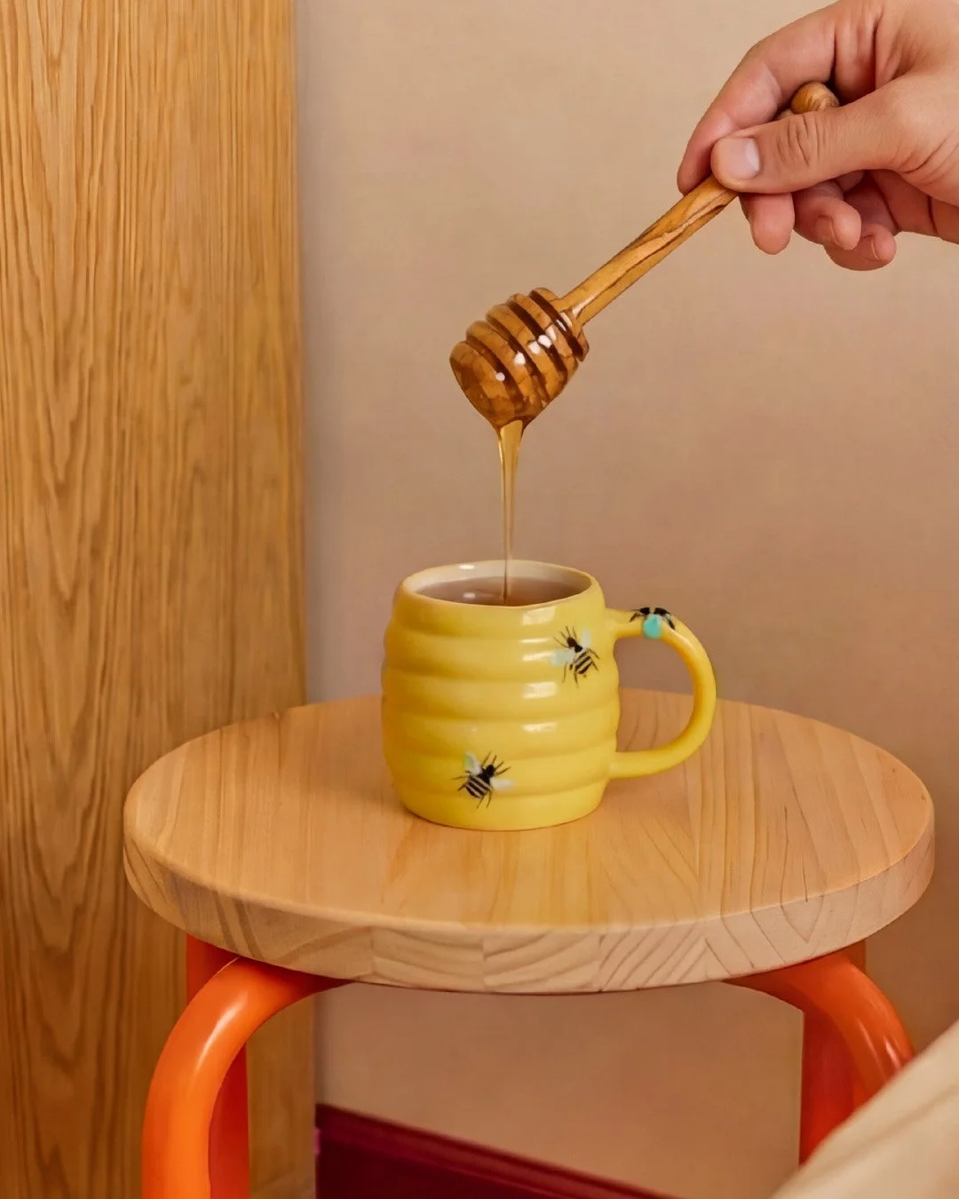 Spring - MUG WITH HANDLE BEE EMBOSSED ON HANDLE (₱350).jpg