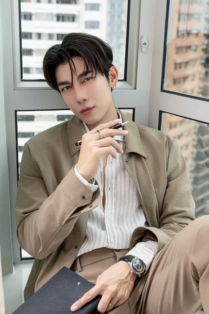 Mew Suppasit (2).JPG