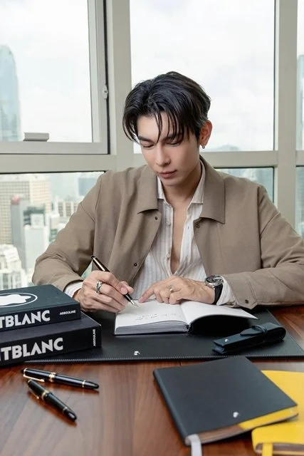 Mew Suppasit (1).JPG
