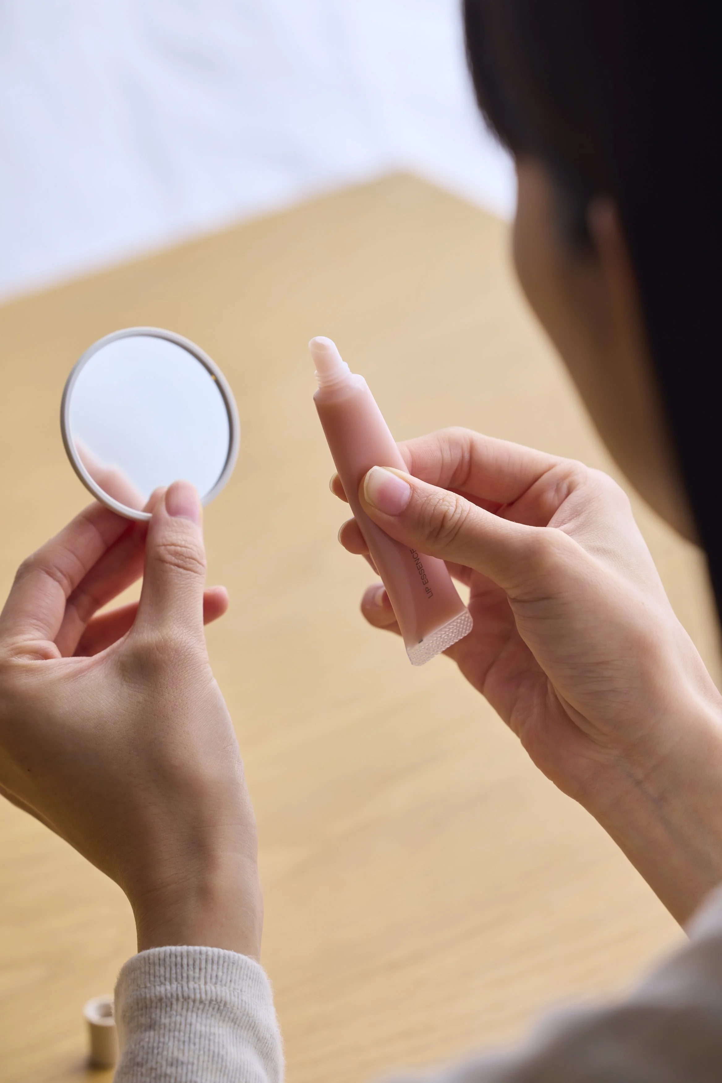 MUJI Lip Essence (2).jpg