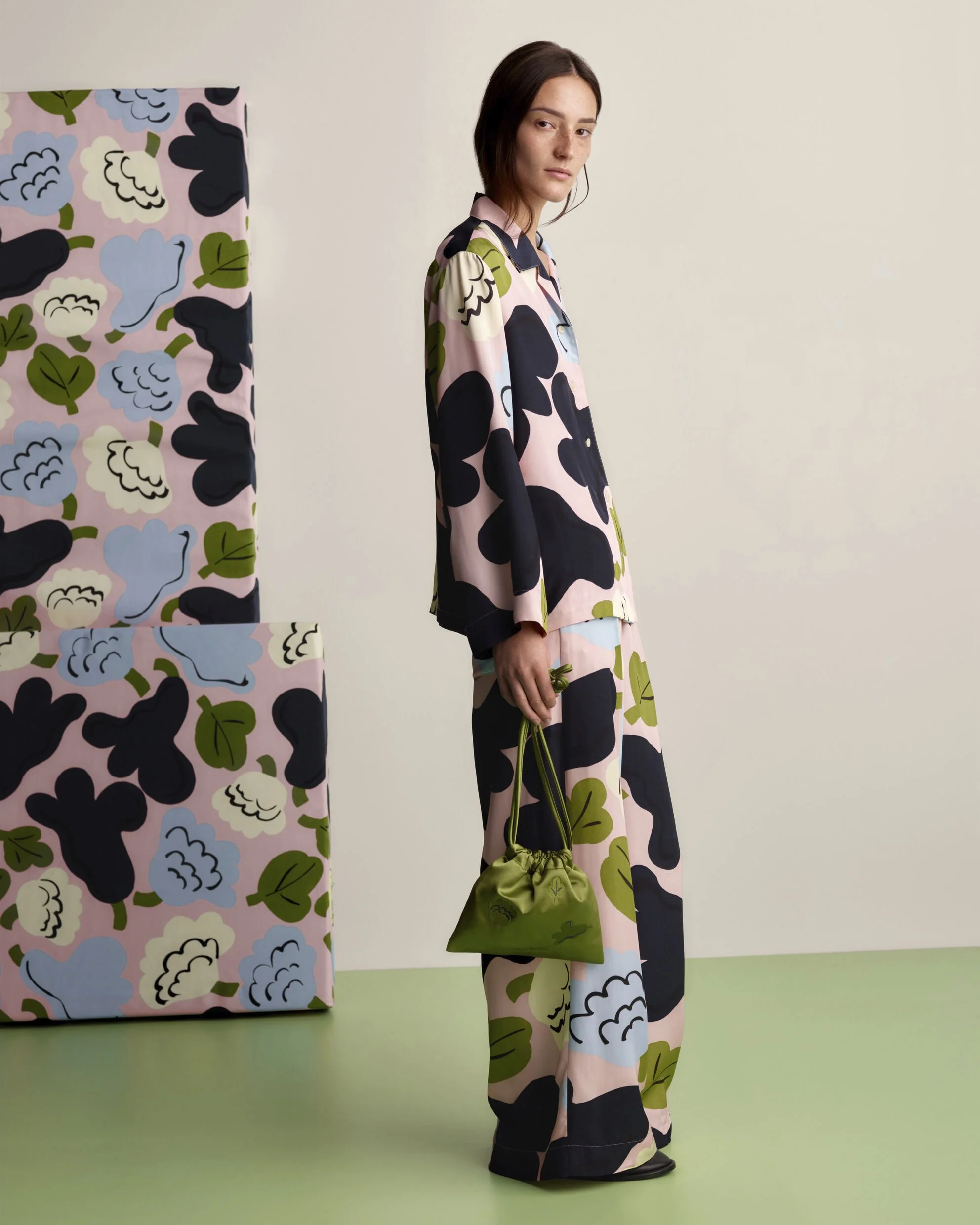 MARIMEKKO Viivoitus Shirt.jpg