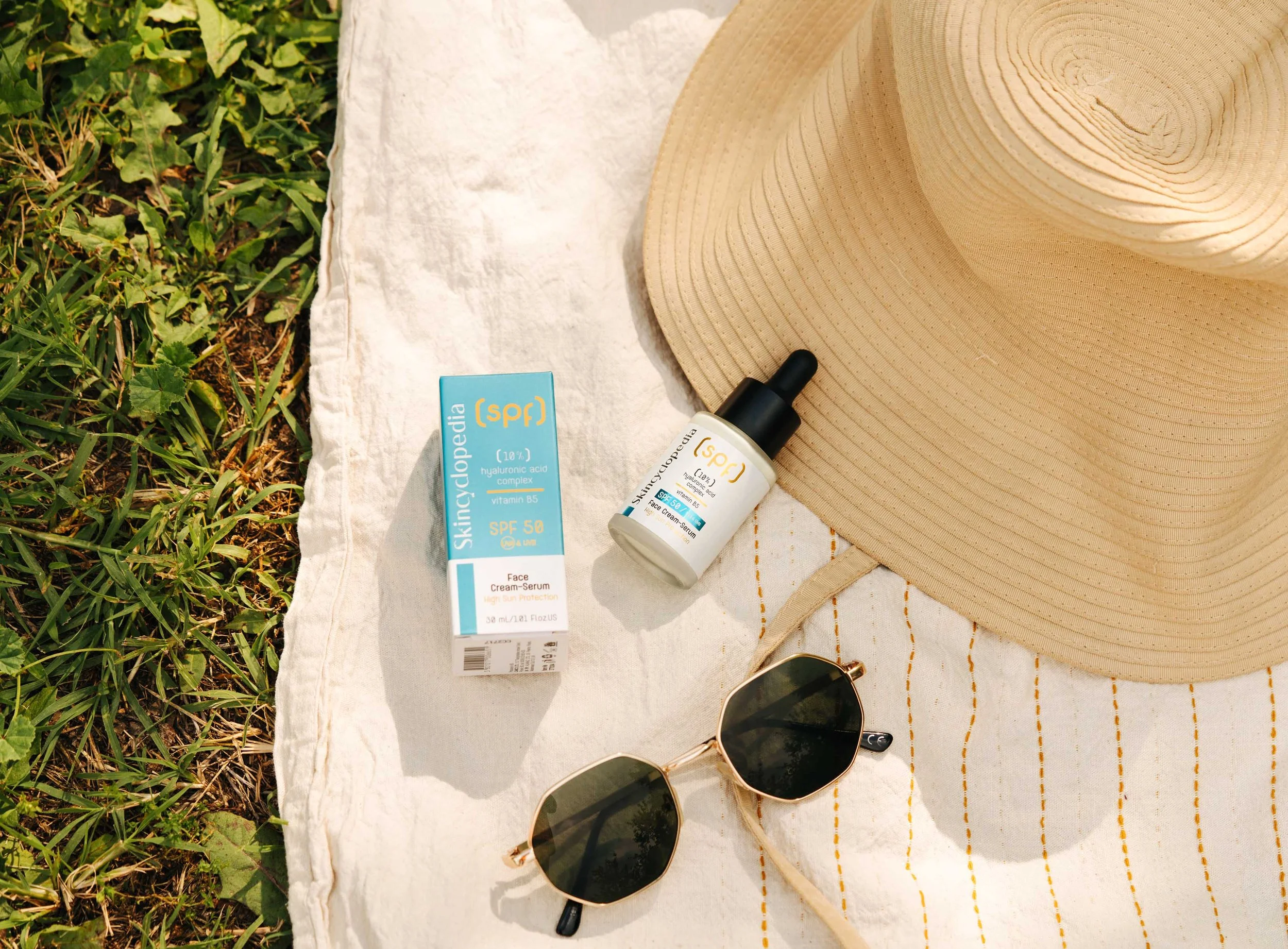 Skincyclopedia SPF 50 Cream-Serum 30ml (P750) _1.jpg