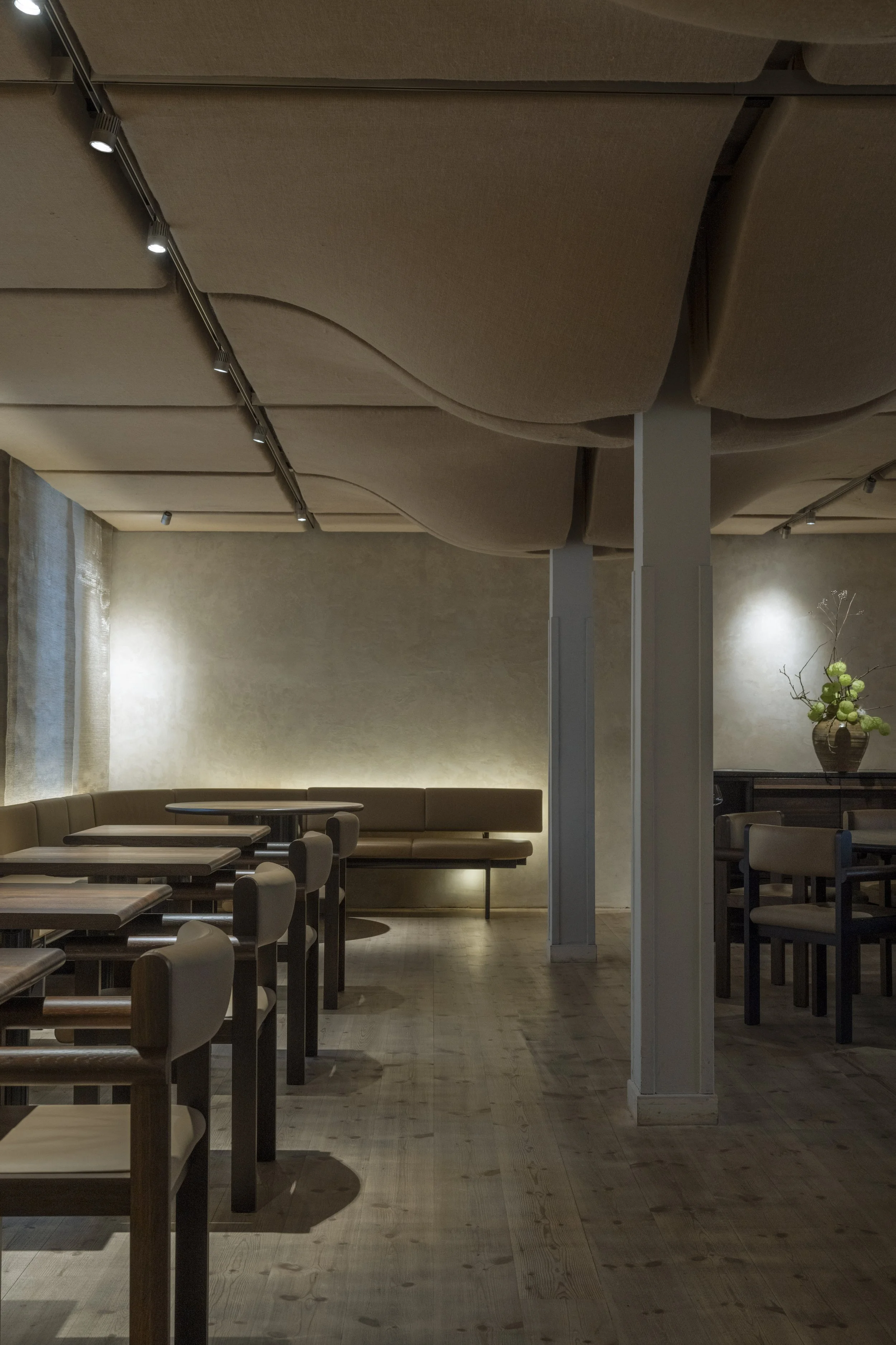 Mange af vores leverandører har rødder i europæisk håndværk, især Italien. Deres faglighed og historiske produkter giver LEGIO en unik portefølje og mulighed for speciallavede løsninger