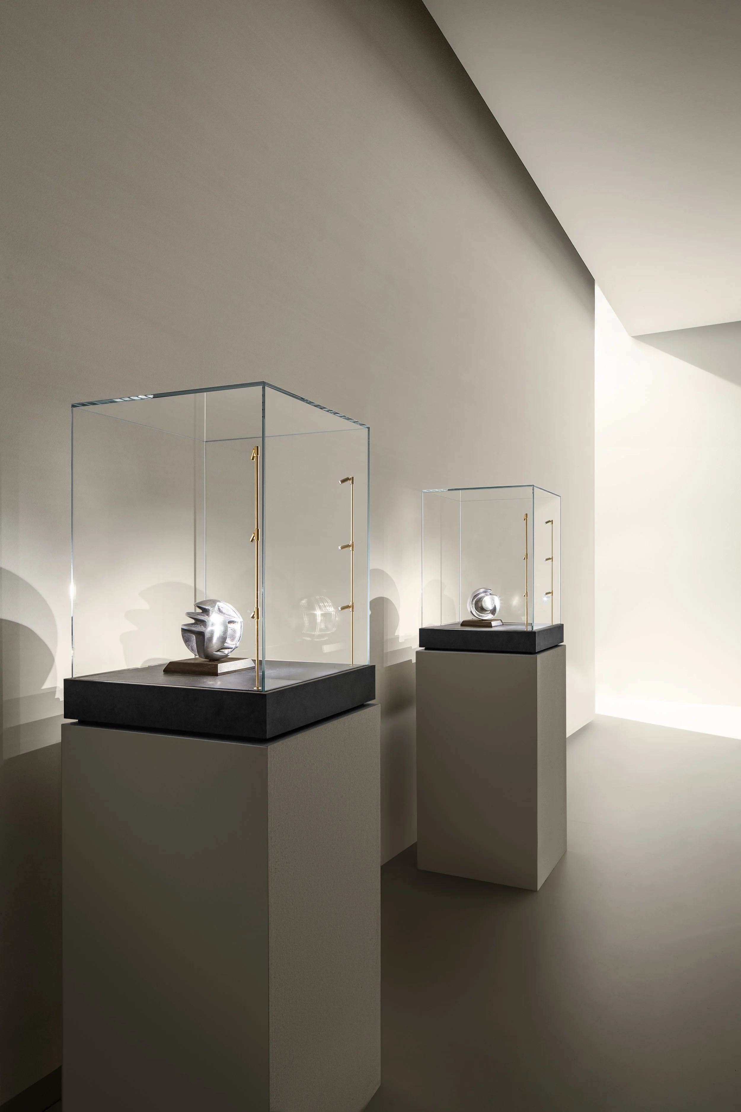 DGA aria lampe - museumsbelysning