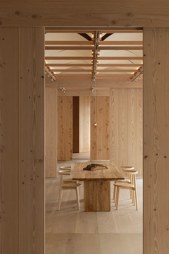 LEGIO x Dinesen showroom image 5.webp