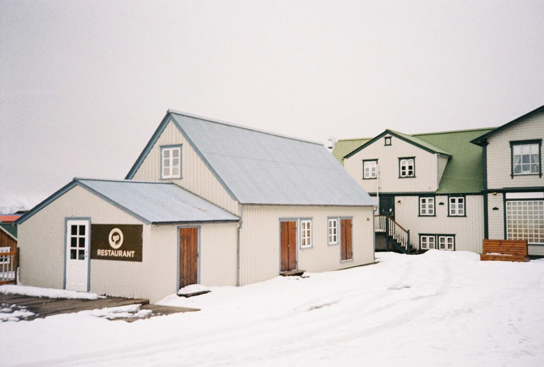 R1-08044-0021.JPG