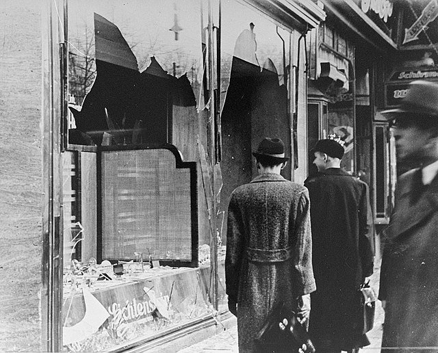 640px-The_day_after_Kristallnacht.jpg